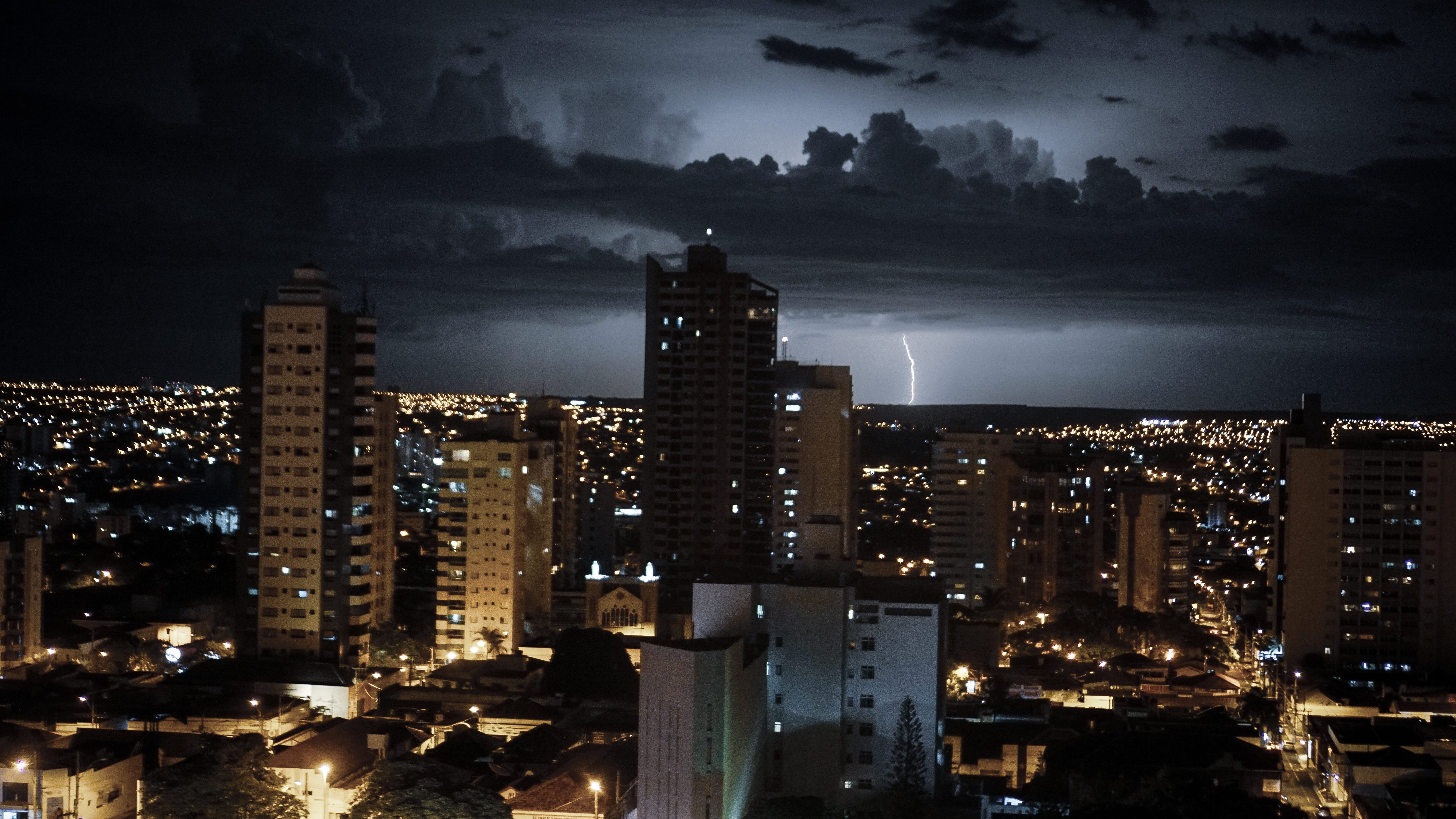 no people, rain, modern, f3.5, night, building, cloud - sky, cityscape, built structure, residential district, city life, financial district, urban skyline, HD Wallpaper
