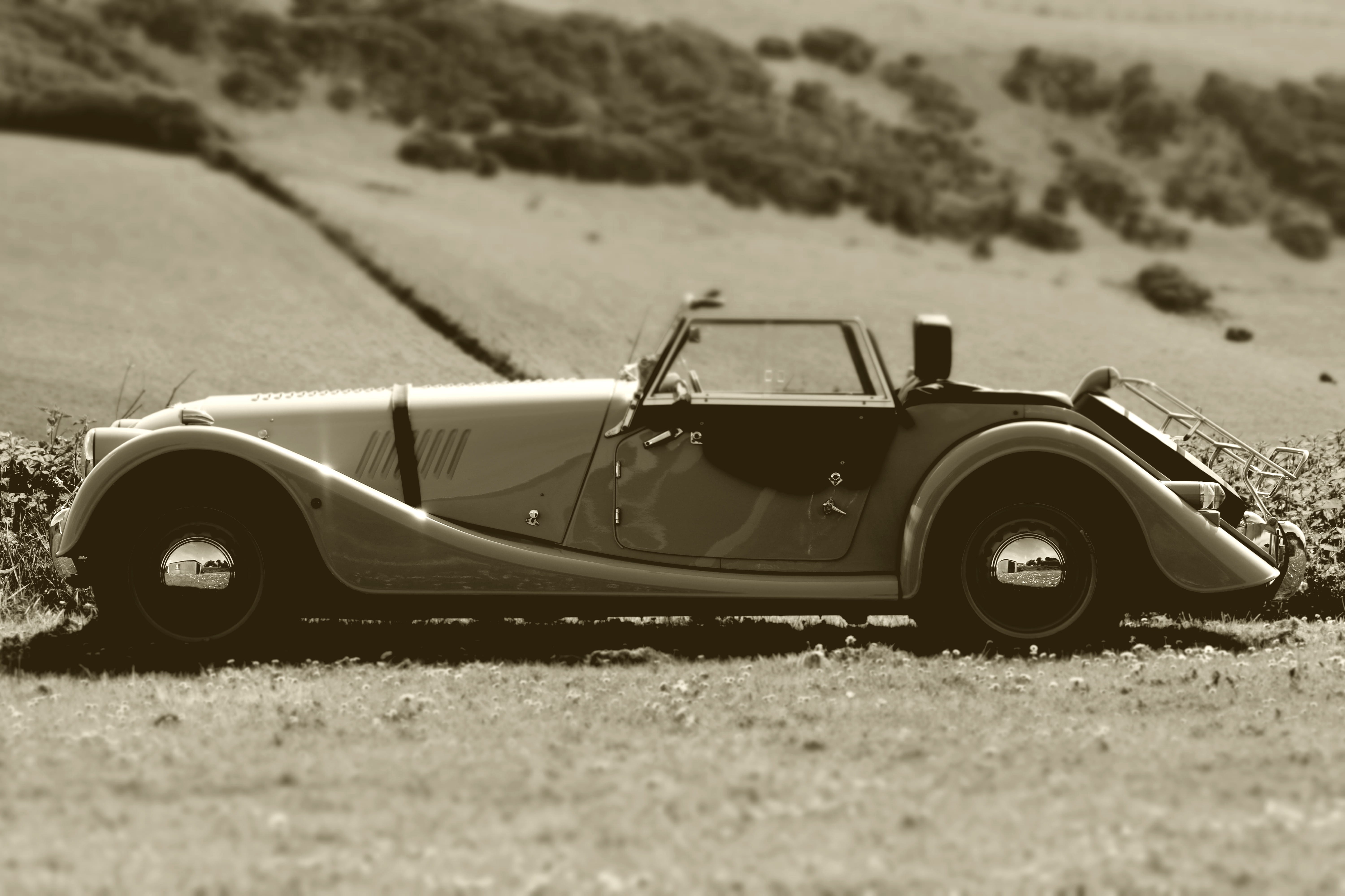 car, land, land vehicle, nature, motor vehicle, morgan car, focus on foreground, retro styled, close-up, luxury, cars, no people, mode of transportation, HD Wallpaper