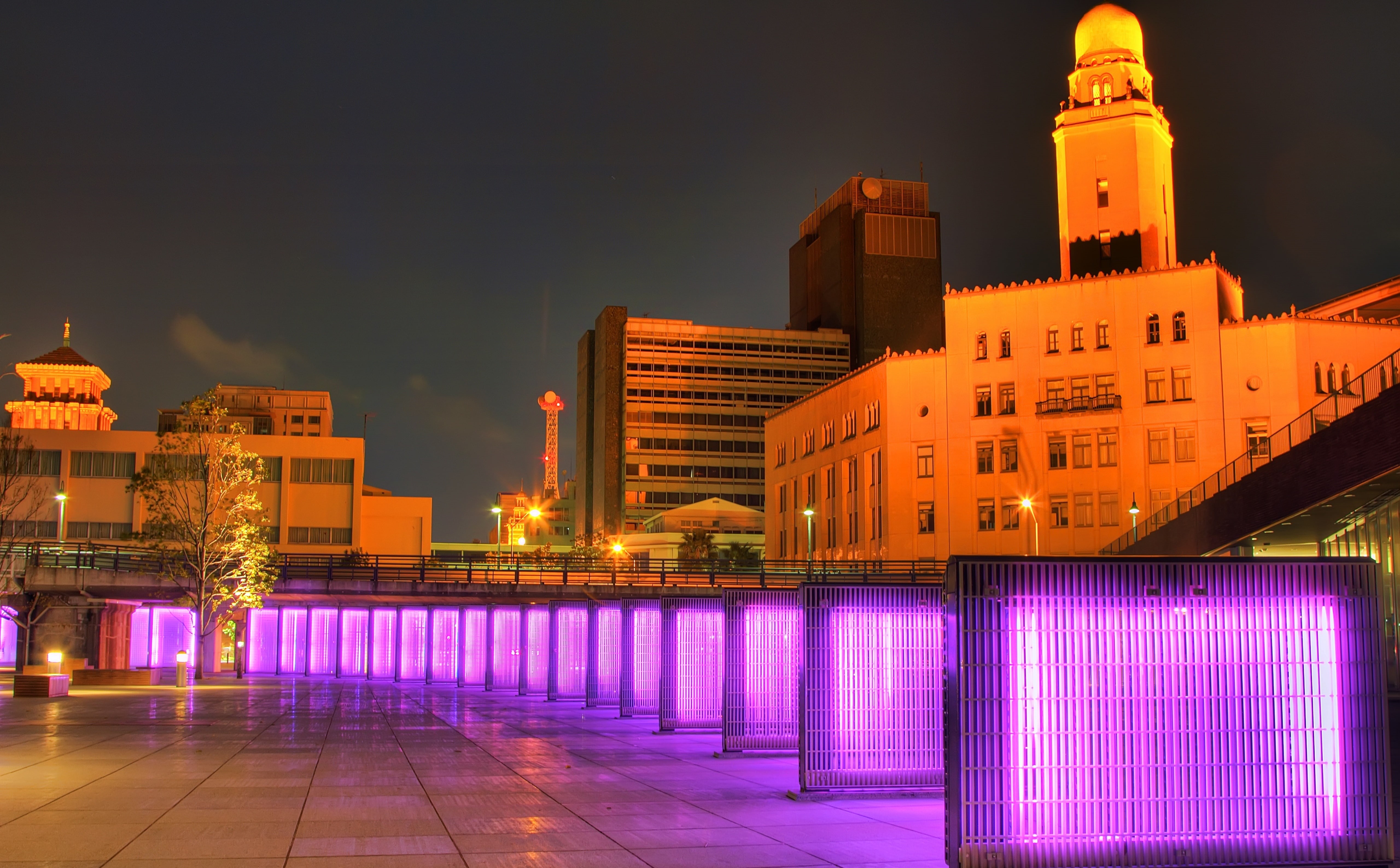 architecture, canoneos7d, building exterior, building, built structure, canon, water, residential district, lighting equipment, outdoors, panels, purplepanels, HD Wallpaper