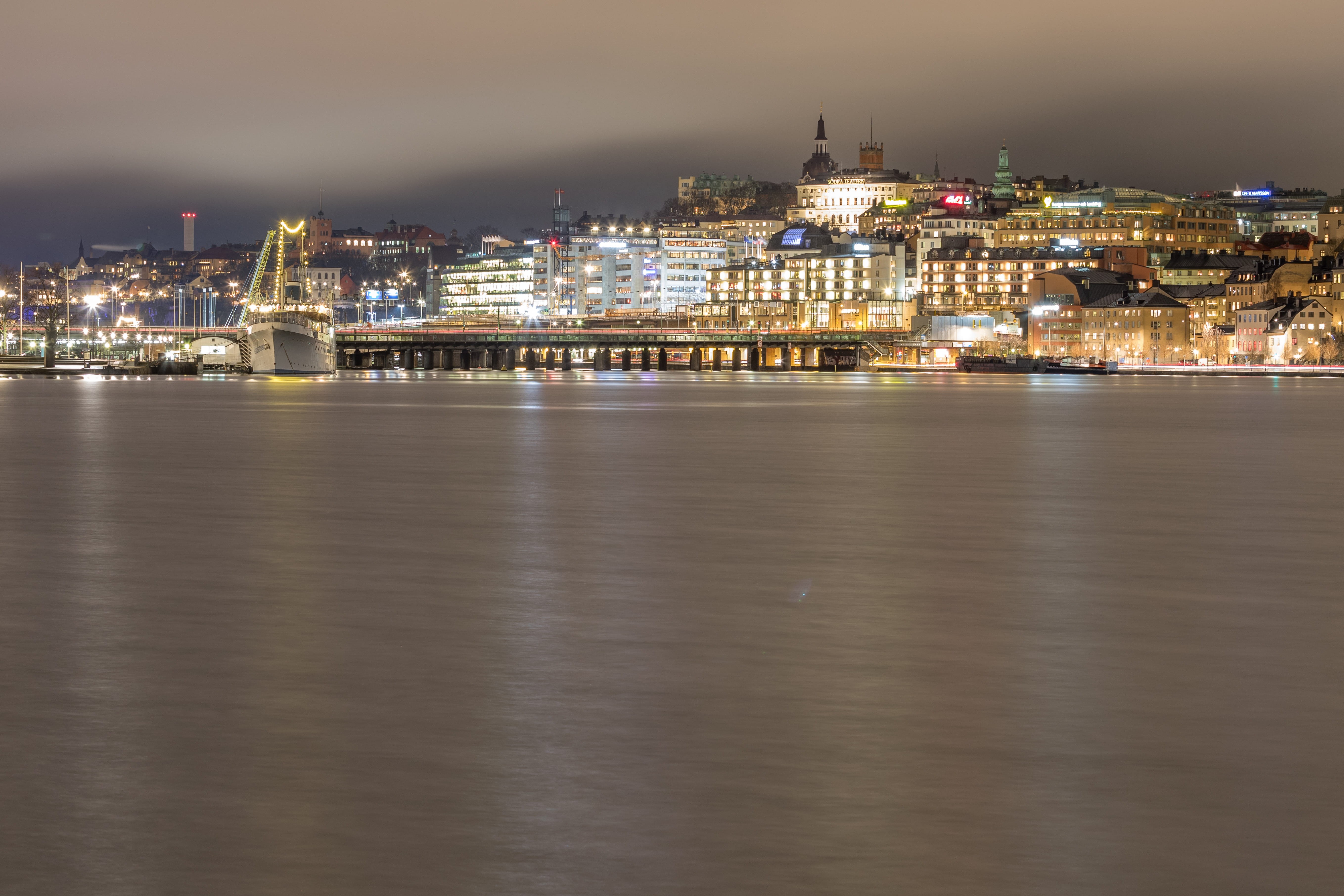 travel, oldcity, nature, building, sky, light, 5K, cityscape, cold, building exterior, night, winter, sweden, no people, sea, ocean, 2018, stockholm, snow, HD Wallpaper