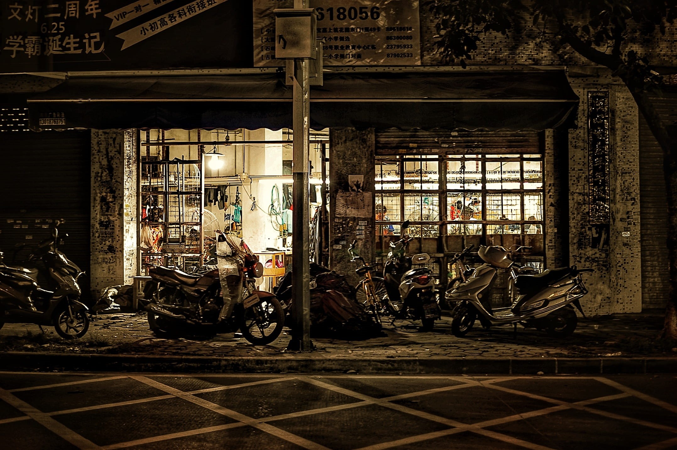 1080P, group of people, night, parked, storefront, built structure, people, crowded, land vehicle, china, workshop, transportation, motor scooter, street, HD Wallpaper