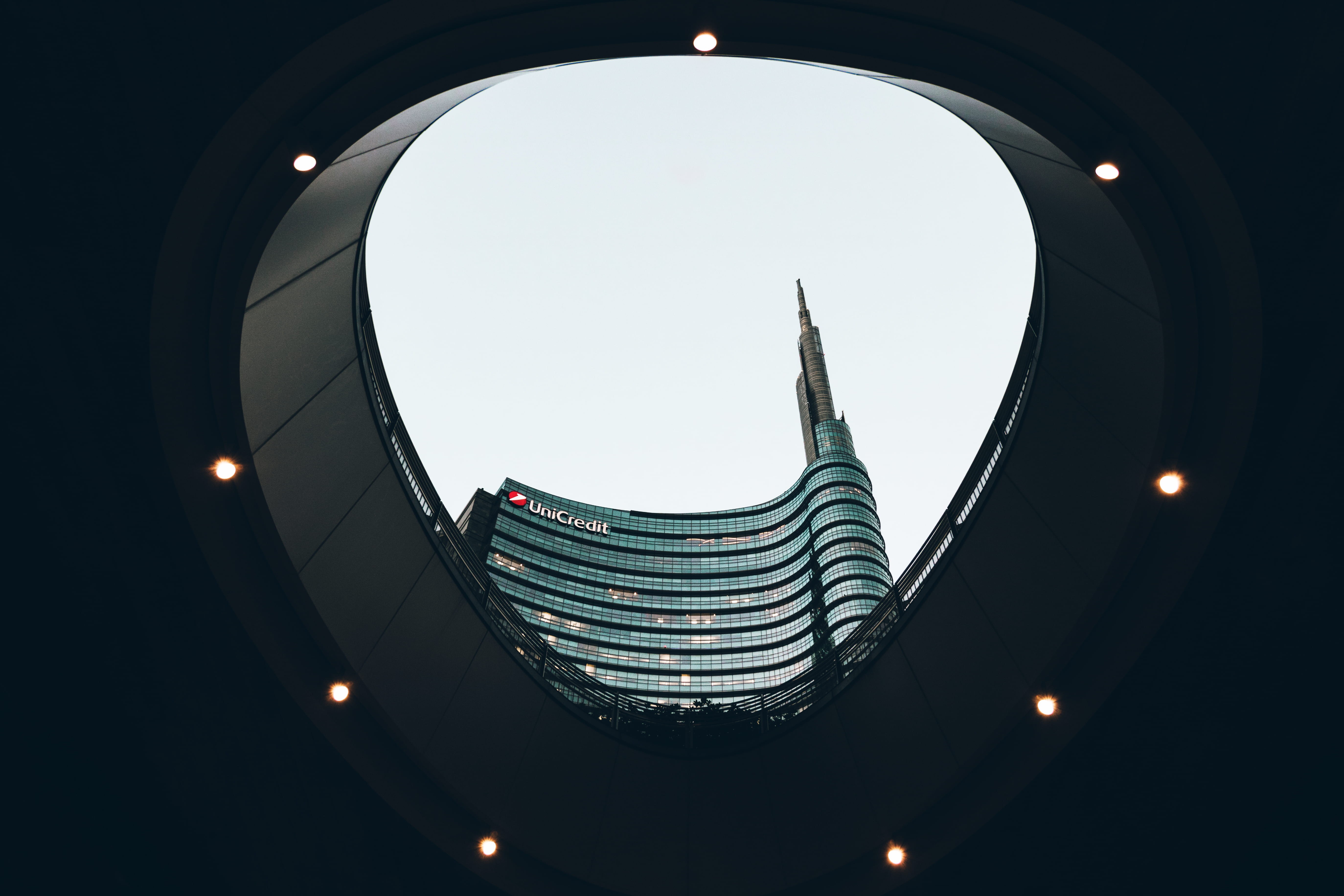 5K, porta nuova, illuminated, s, lighting equipment, modern, milan, dark, building exterior, built structure, building, low angle view, framed, urban, HD Wallpaper