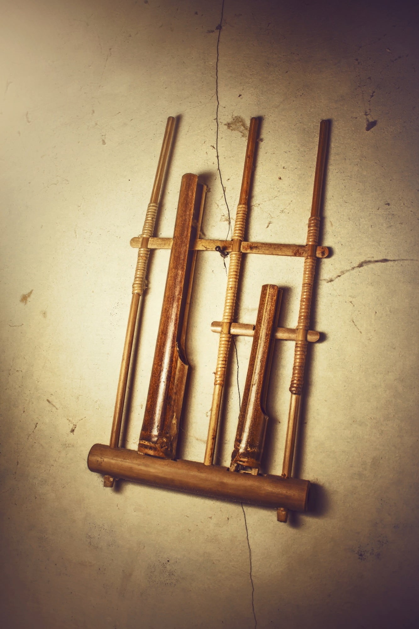 close-up, musical, metal, musical instrument, 1080P, high angle view, wood - material, group, group of objects, indoors, play, directly above, no people, Phone HD Wallpaper