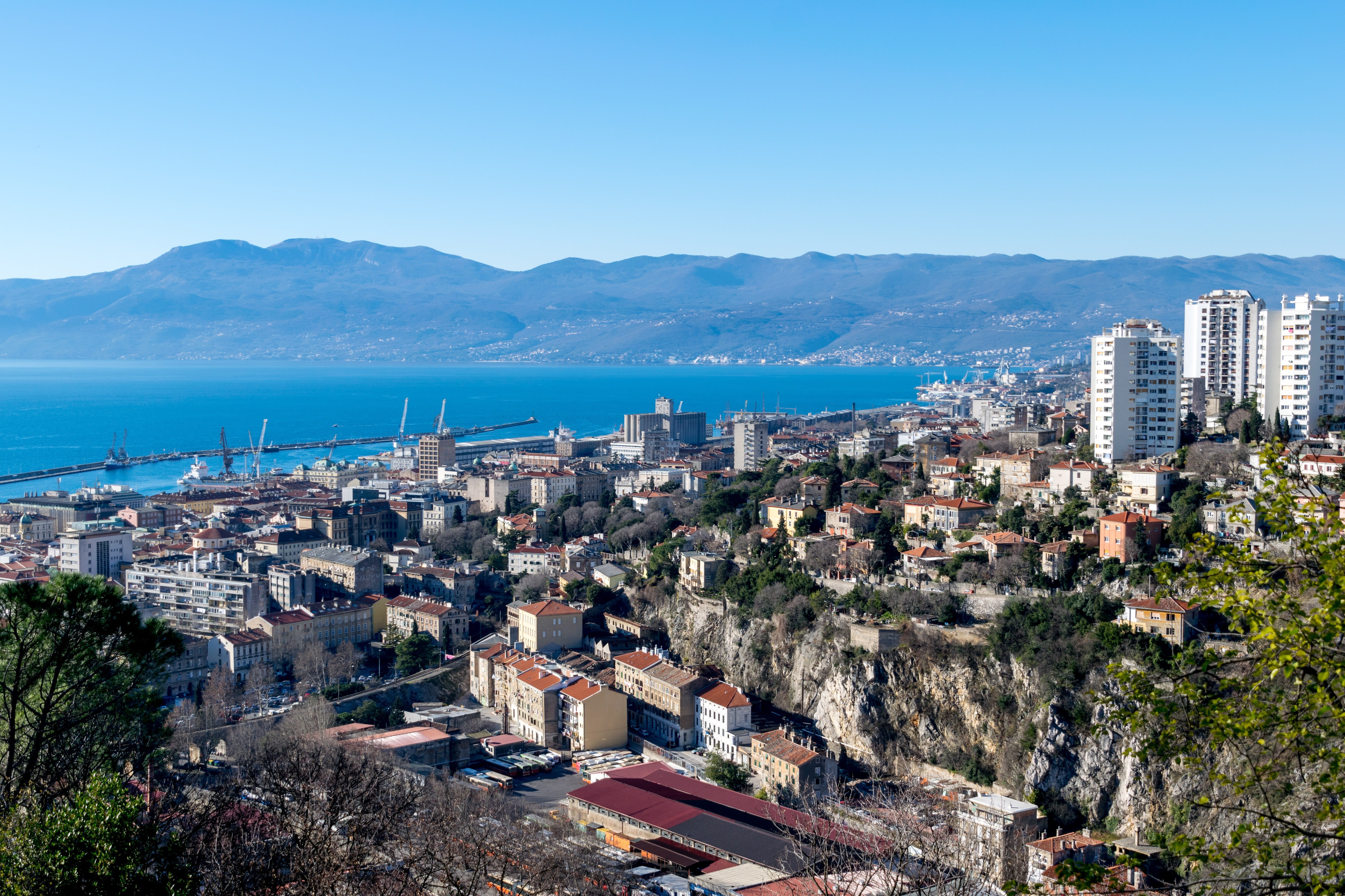 Adriatic, outdoors, Kvarner, water, residential district, no people, city life, Sea, tree, 5K, building, Rijeka, town, mountain, building exterior, high angle view, HD Wallpaper