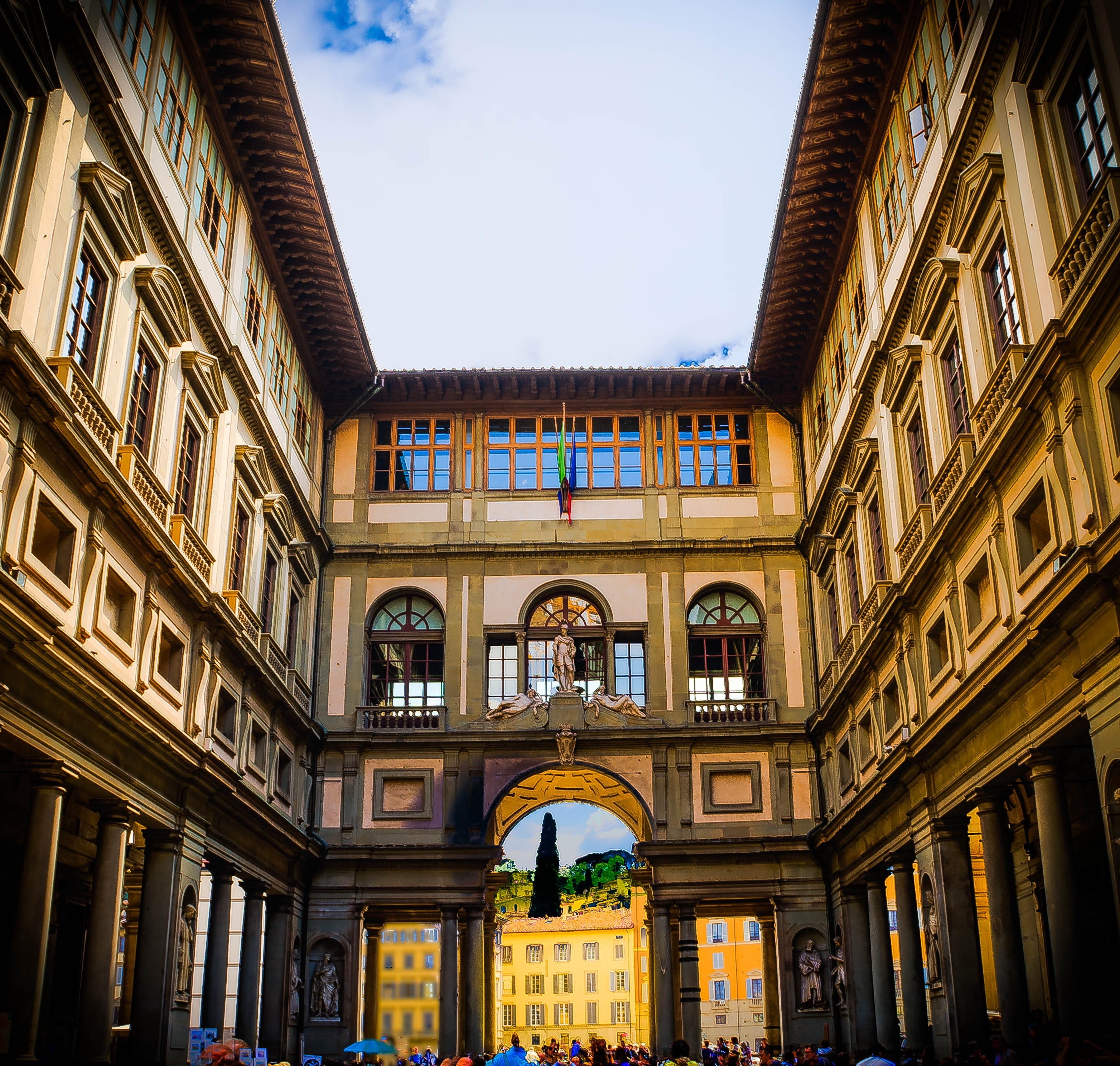 brown, outdoors, architecture, building, 2K, tourism, day, clock, sunlight, city, concrete, daytime, facade, uffizi gallery, travel destinations, ornate, HD Wallpaper