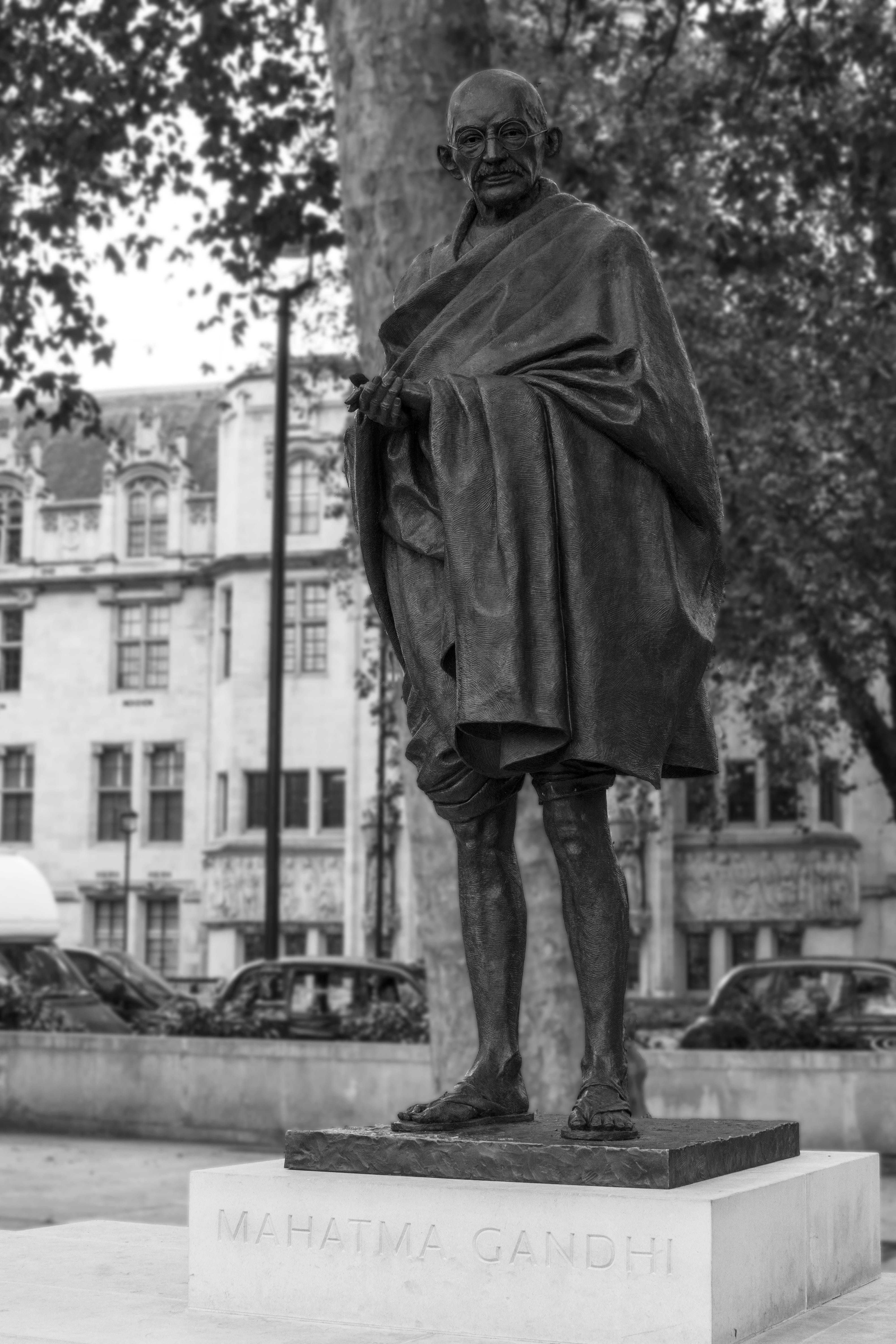 gandhi, outdoors, india, architecture, historical, mahatma gandhi, bronze, full length, people, day, philip jackson, 5K, human representation, sculpture, Phone HD Wallpaper