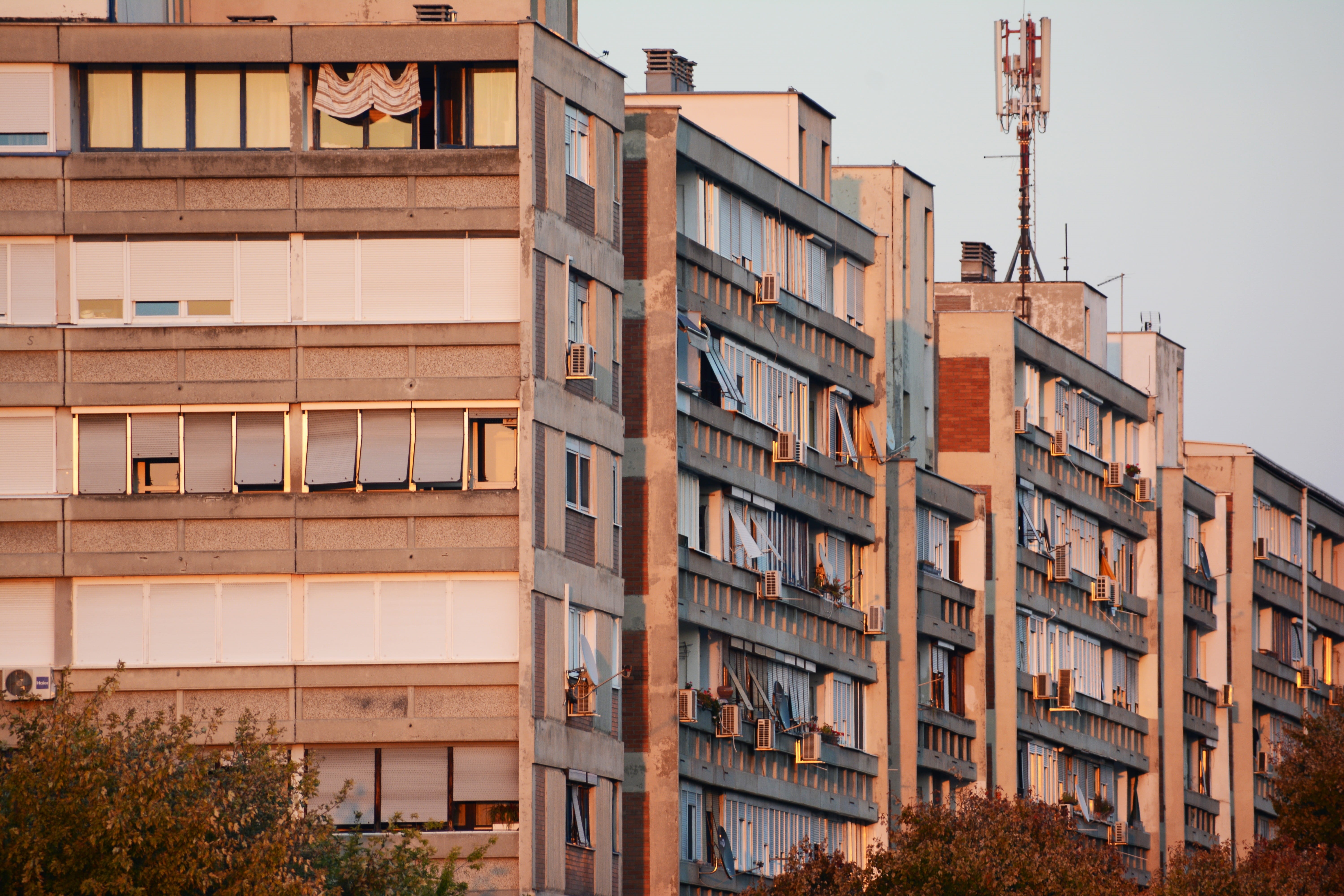 building, low angle view, architecture, zagreb, day, 5K, in a row, window, sunlight, no people, sky, built structure, balcony, old building, apartment, HD Wallpaper