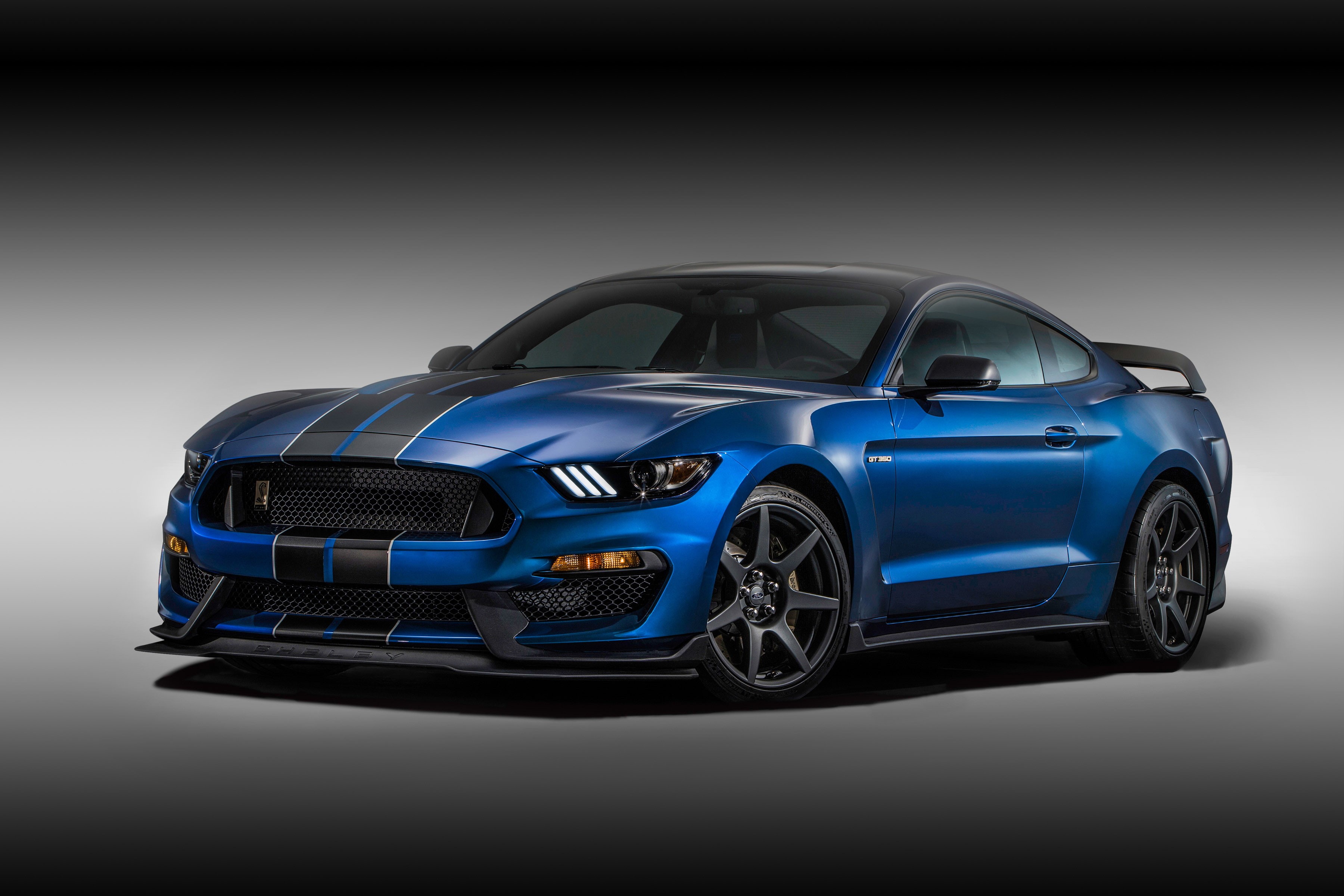 blue car, 2K, shelby, car, blue, mustang, ford, gtr, ford mustang shelby gt350r, HD Wallpaper