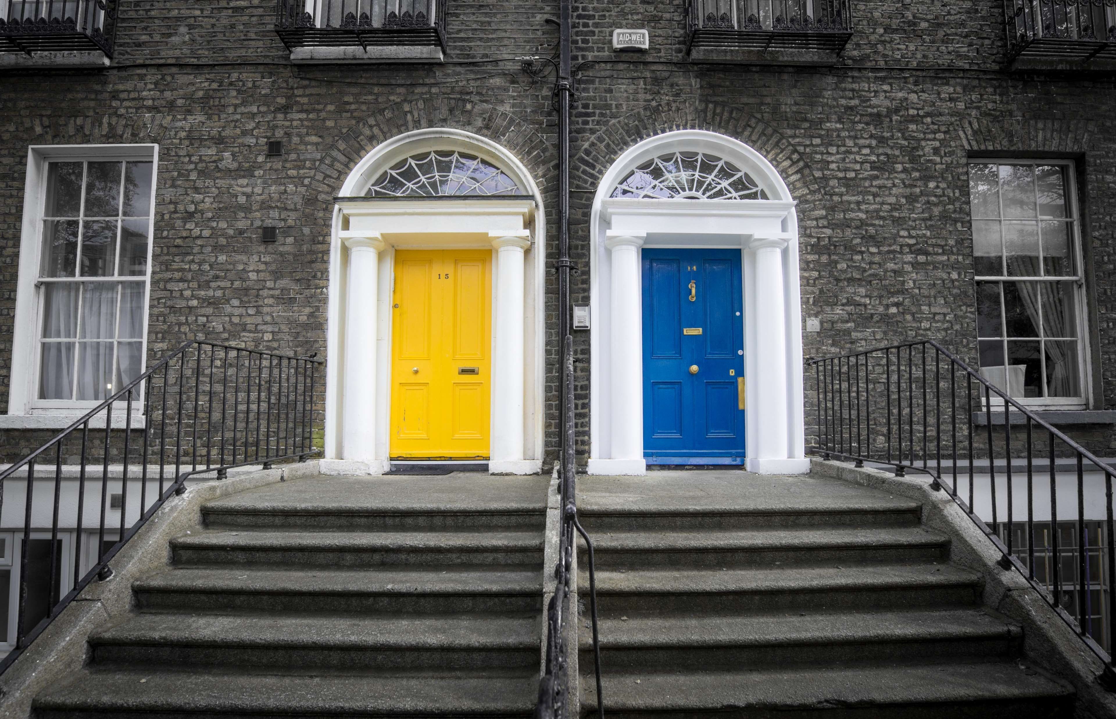 building, closed, city, ireland, no people, door, house, architecture, 4K, wall, built structure, staircase, day, steps and staircases, facade, exterior, HD Wallpaper