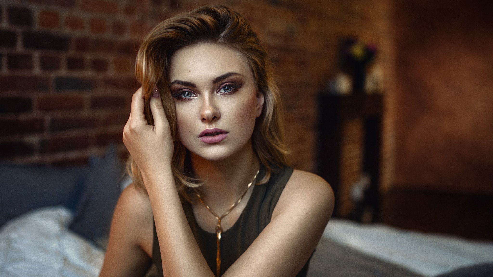 Carla Sonre, 1080P, blue eyes, wall, blonde, portrait, Damian Piórko, women, bricks, HD Wallpaper