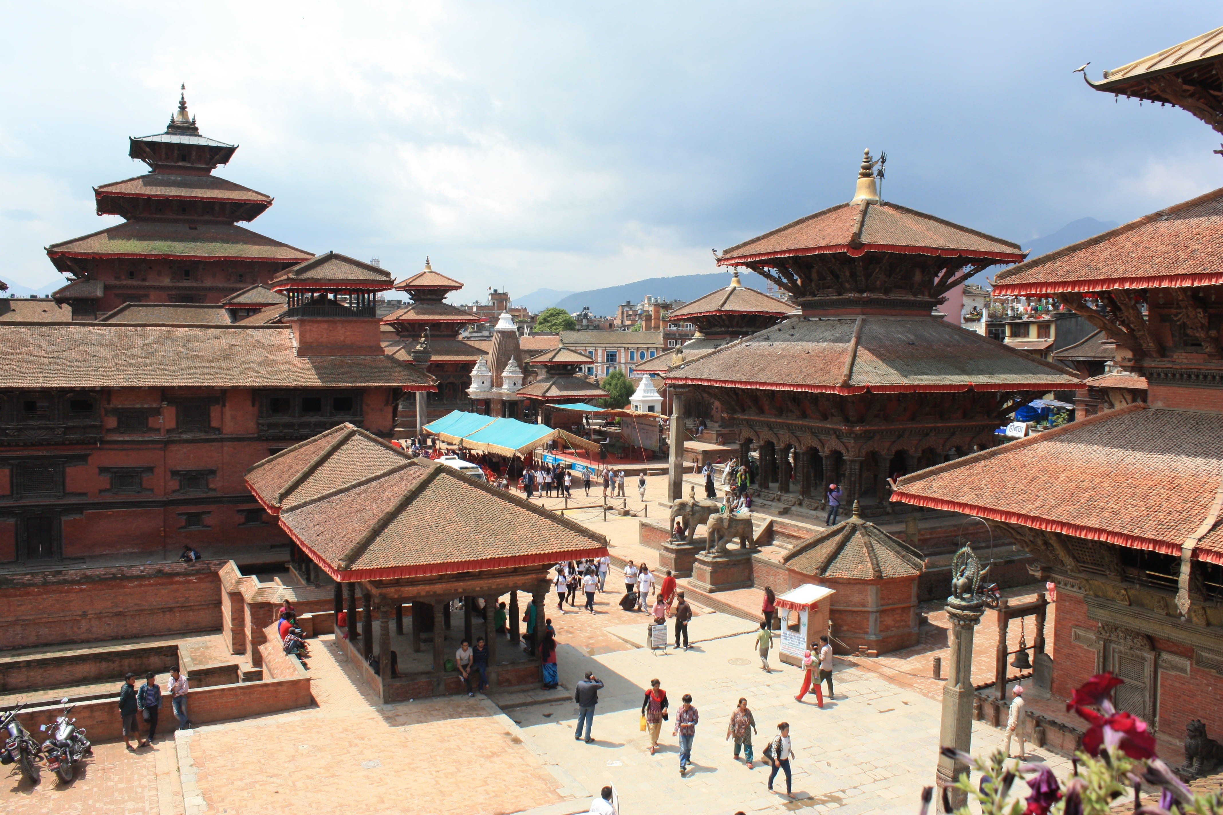outdoors, built structure, hindu temple, building exterior, real people, kathmandu, travel, tourist, travel destinations, building, religion, belief, group of people, HD Wallpaper