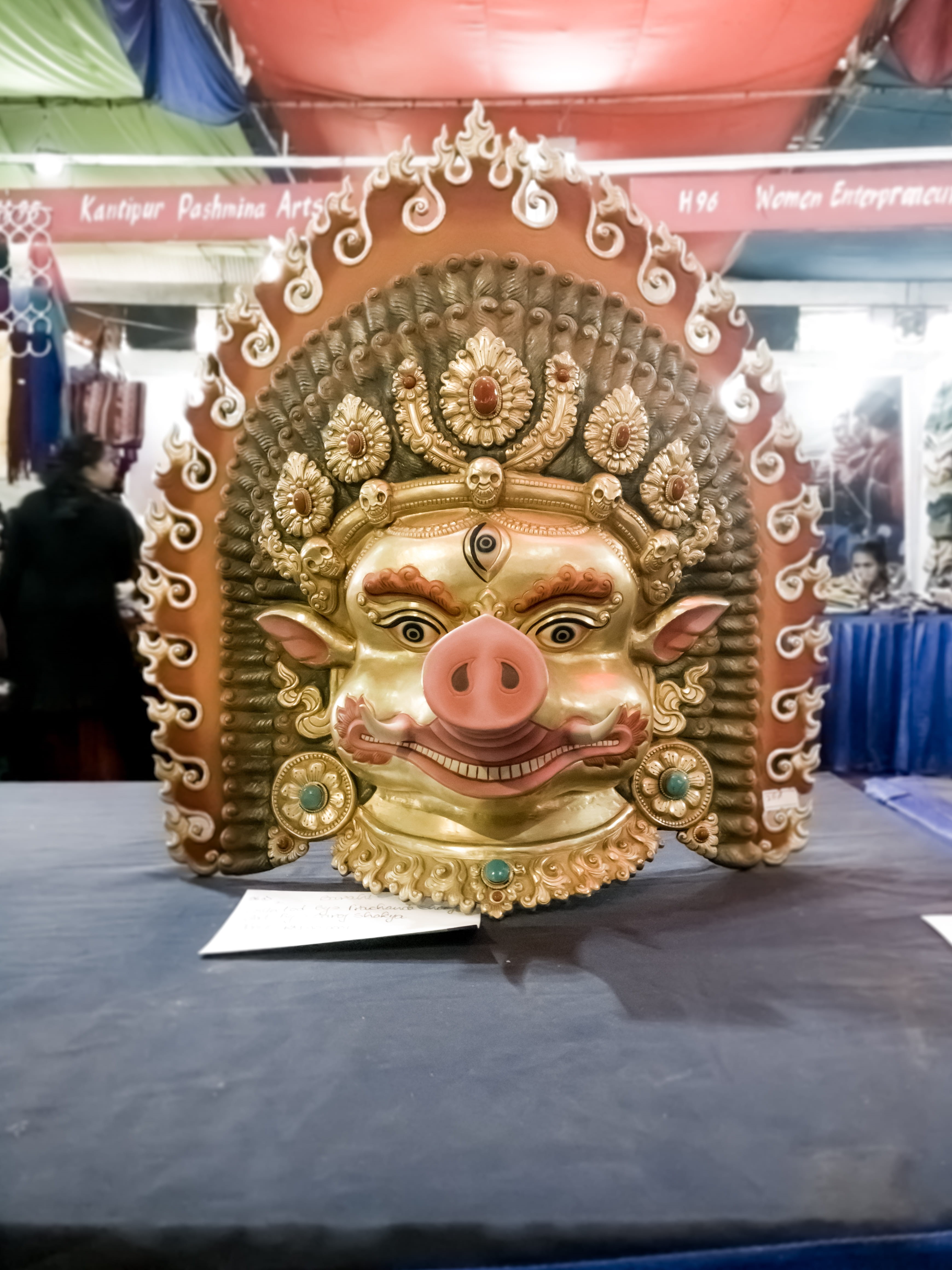 bhrikutimandap exhibition hall, indoors, handicraft, kathmandu, shaouraav, discovering nepal, sculpture, nepal, s3, oneplus, spirituality, belief, oneplus3t, Phone HD Wallpaper