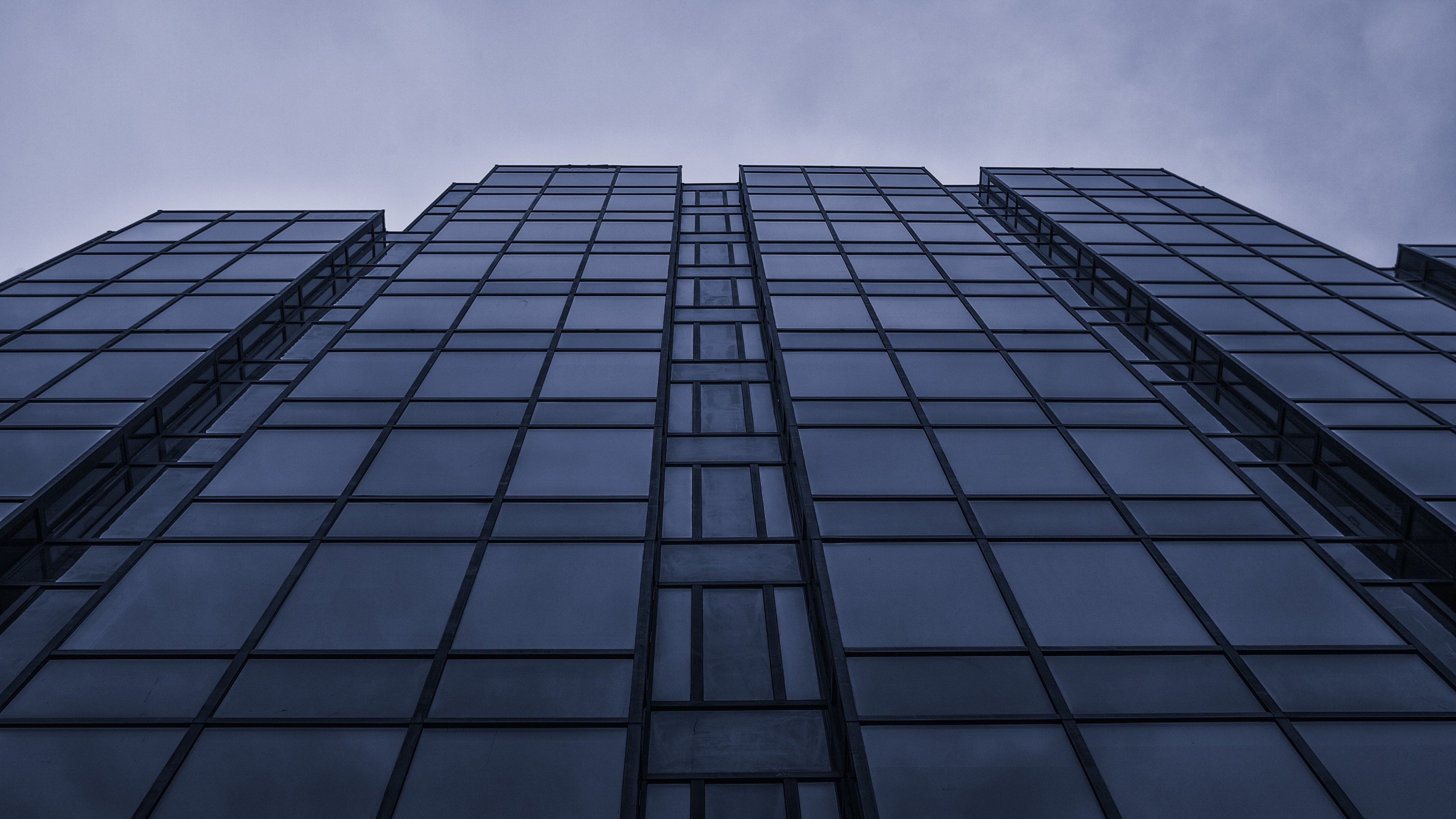 office building exterior, day, low angle view, built structure, window, tall - high, modern, outdoors, worms eye view, reflection, skyscraper, sky, glass, HD Wallpaper