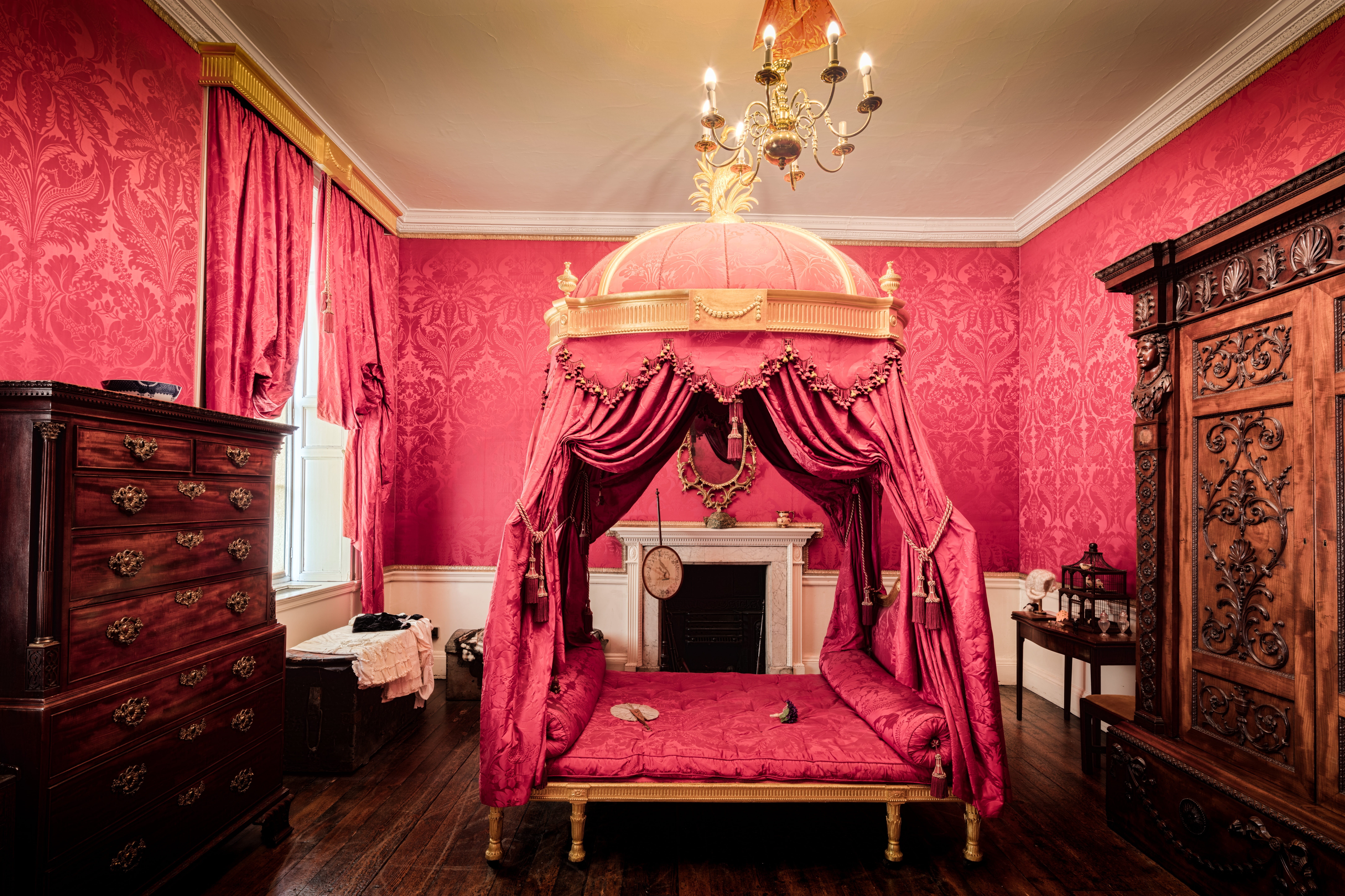 old, room, furniture, seat, red, english, home interior, ceiling, historical, no people, european, 8K, ornate, sleep, chair, hall, bolling, place, inside, HD Wallpaper
