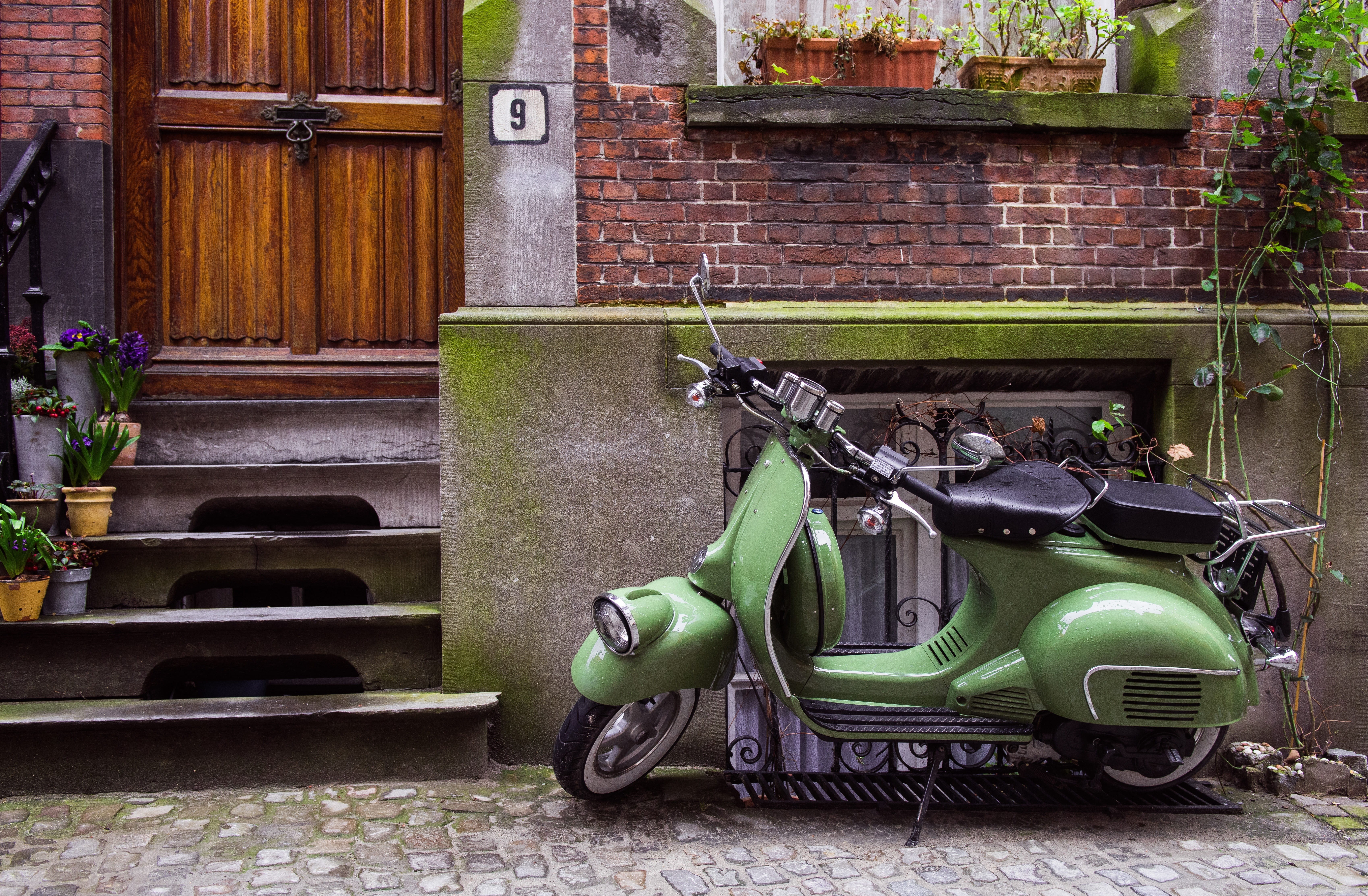 day, vintage, wall - building feature, architecture, green, brick, transportation, scooter, moped, entrance, wall, built structure, land vehicle, garage, HD Wallpaper