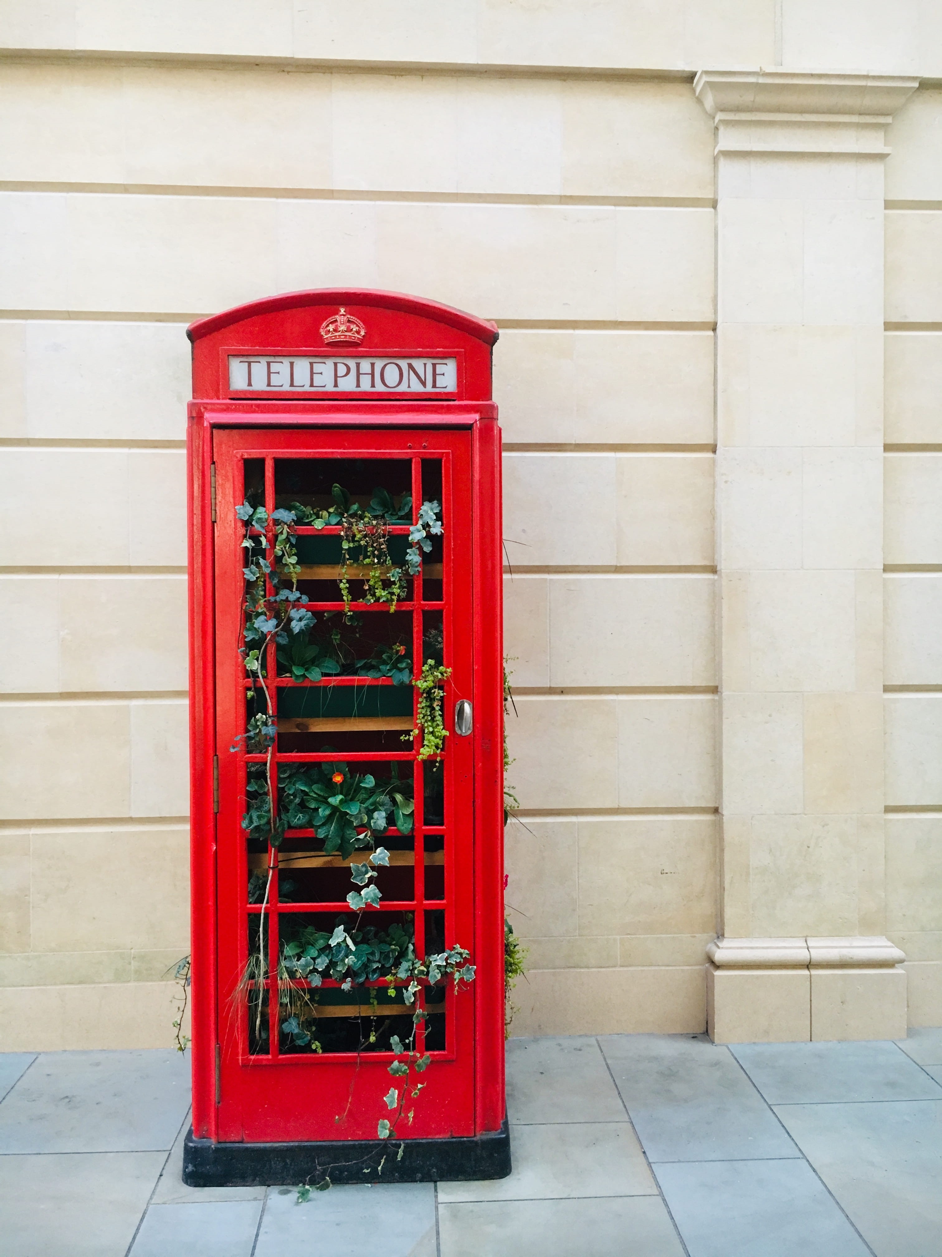 vase, pay phone, curtain, telephone, flagstone, #bath #phonebox #telephone#red, shelf, 4K, text, telephone booth, 17 southgate pl, pottery, plant, architecture, Phone HD Wallpaper