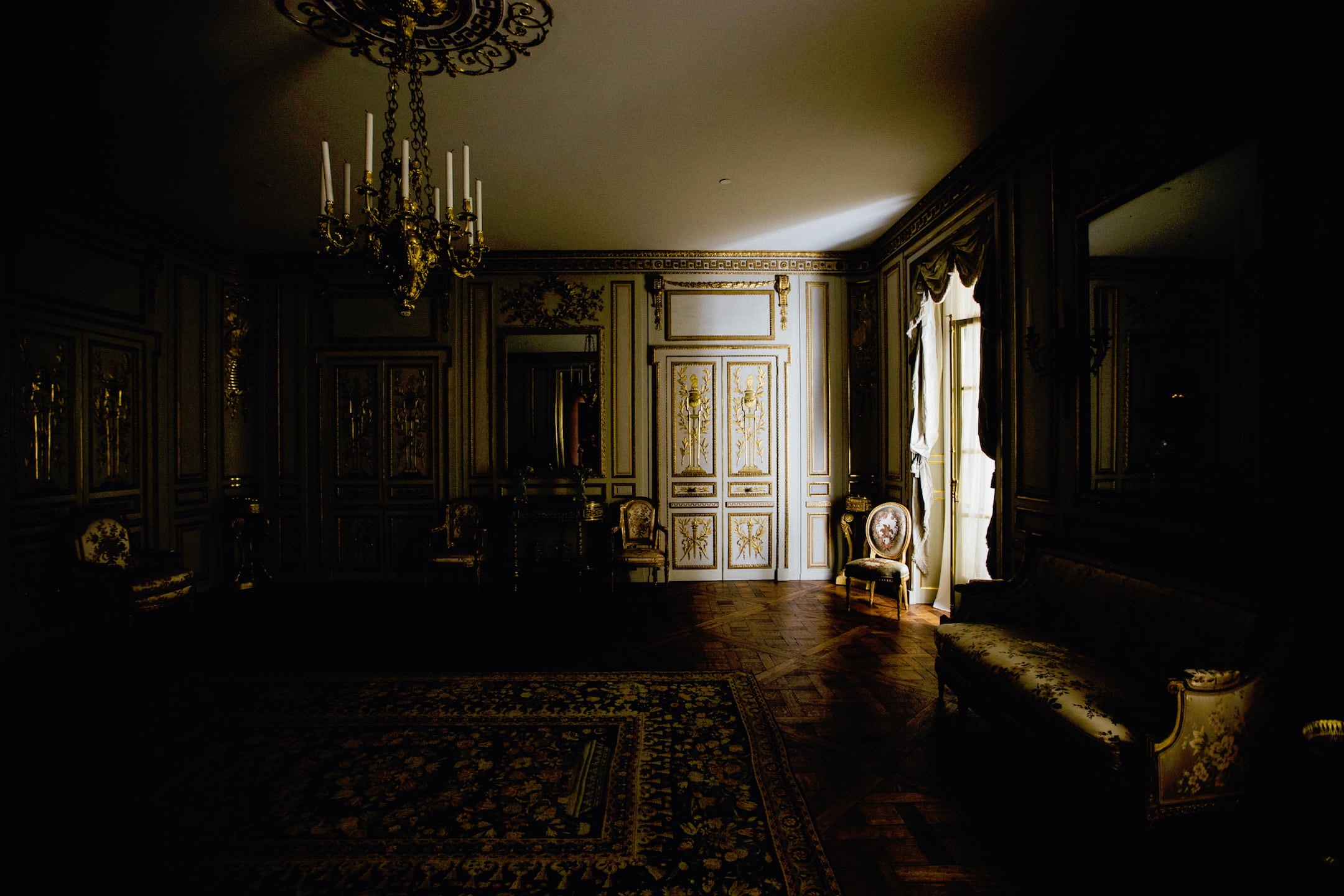 home interior, uplight, luxury, royal, gold, house, ornate, chairs, building, carpet - decor, white, corridor, mansion, apartment, wealth, brown, no people, HD Wallpaper