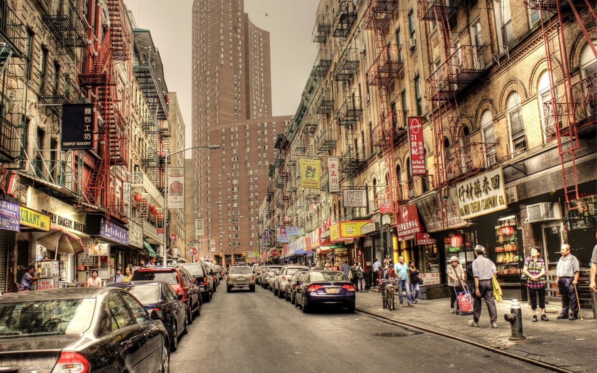 architecture, crowd, incidental people, HDR, residential district, road, 1080P, outdoors, city life, people, China Town, skyscraper, city, car, building, HD Wallpaper