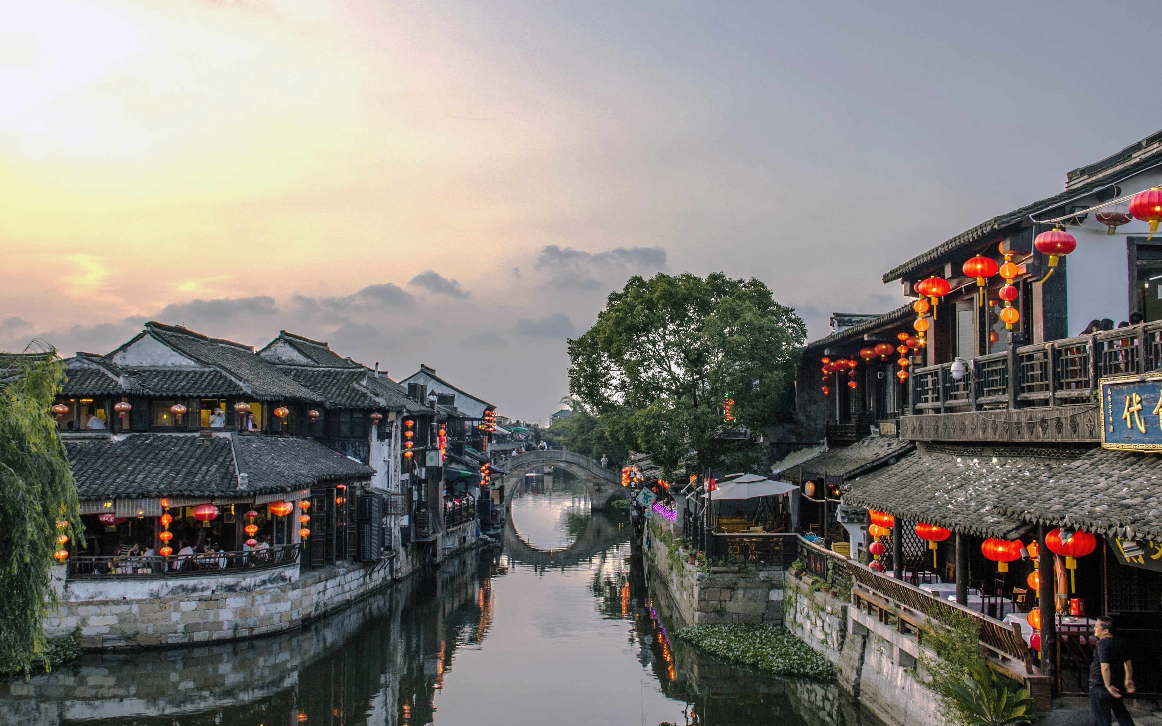 nautical vessel, nature, building, waterfront, house, china, built structure, reflection, shaoxing, incidental people, architecture, transportation, illuminated, HD Wallpaper