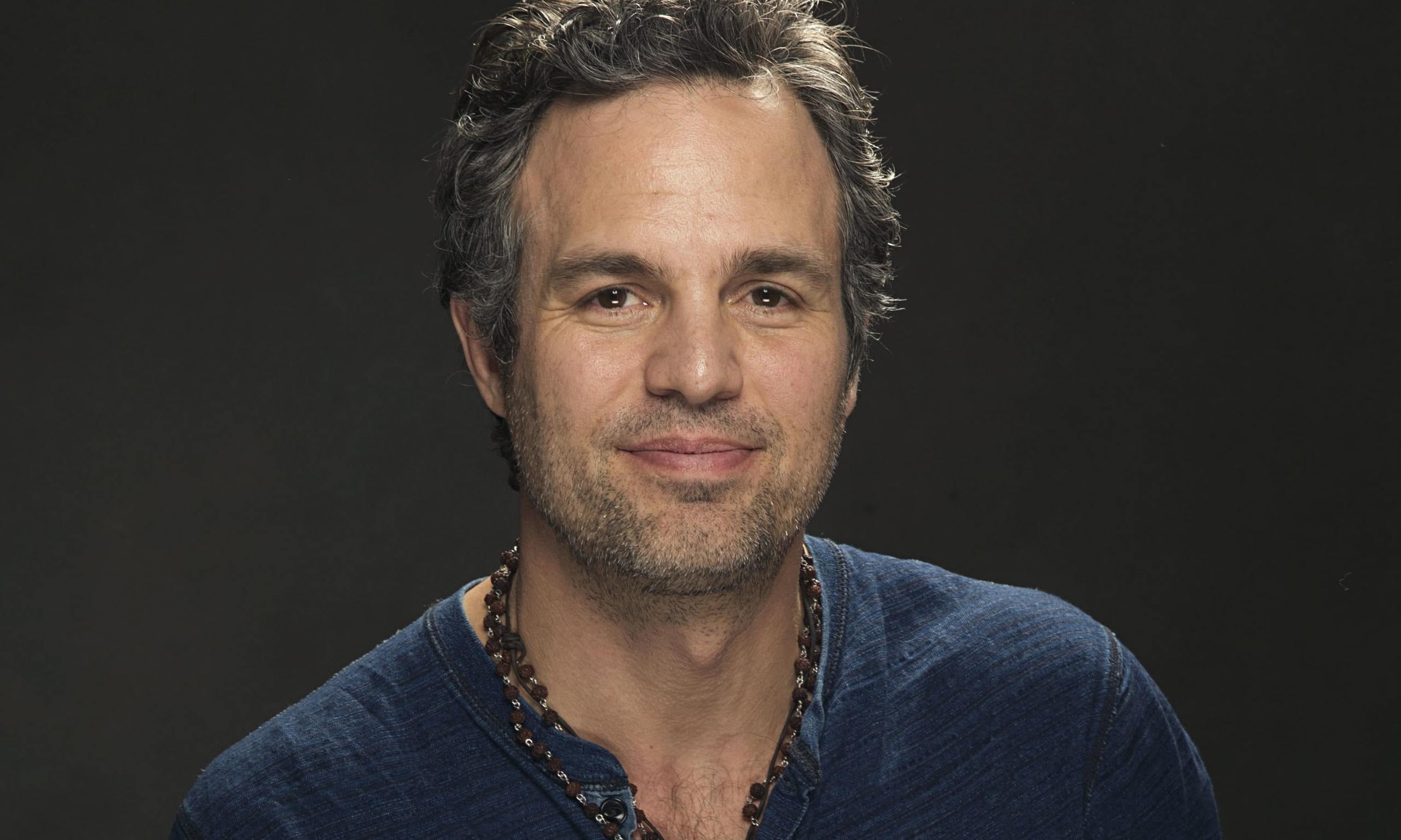copy Space, fashion, ruffalo, black Background, men, front View, mark, actor, brown Hair, facial hair, senior Adult, one Mature Man Only, content, standing, HD Wallpaper
