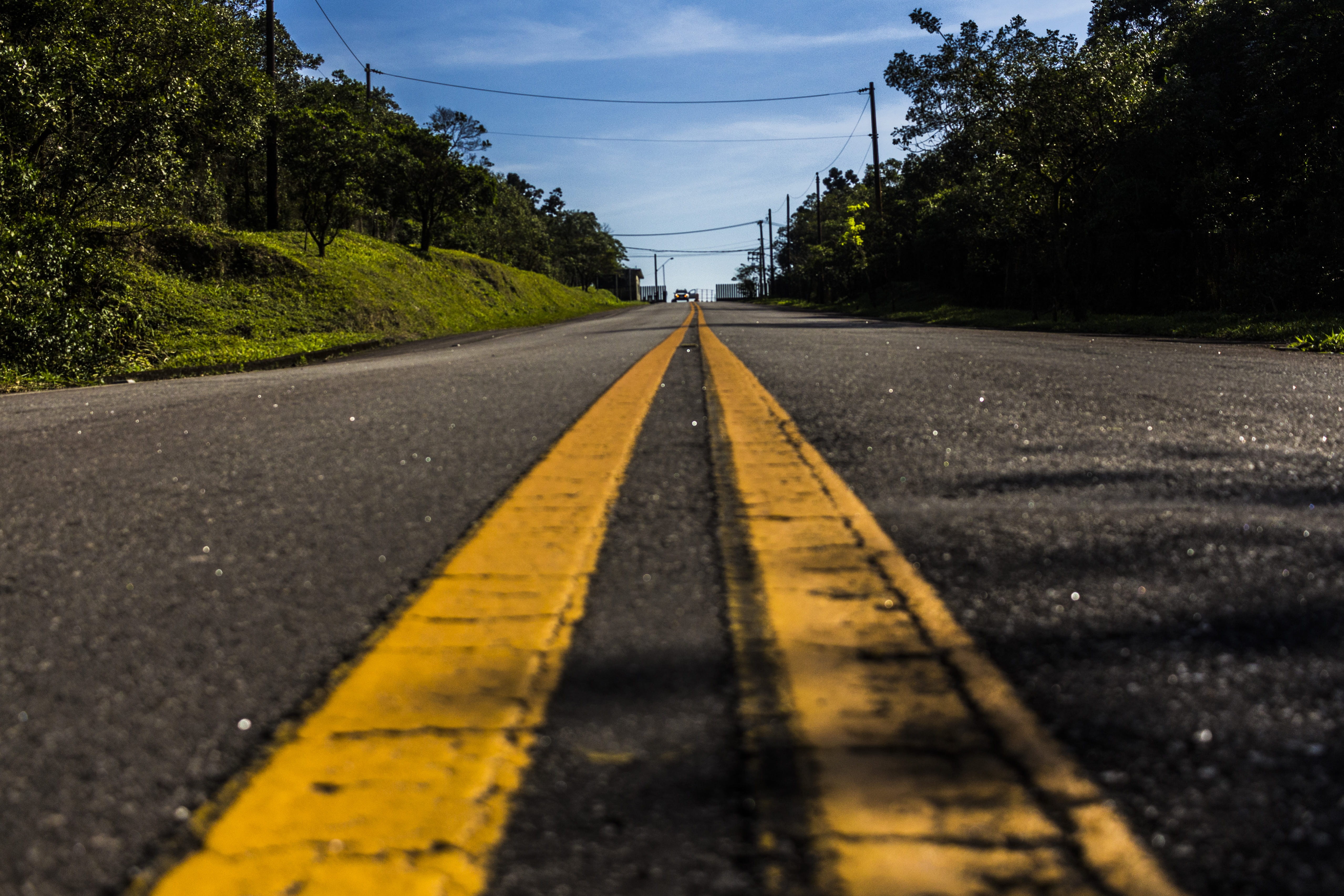 clouds, travel, landscape, highway, green, pavement, street, asphalt, drive, dividing line, outdoors, symbol, bitumen, transportation system, the way forward, HD Wallpaper