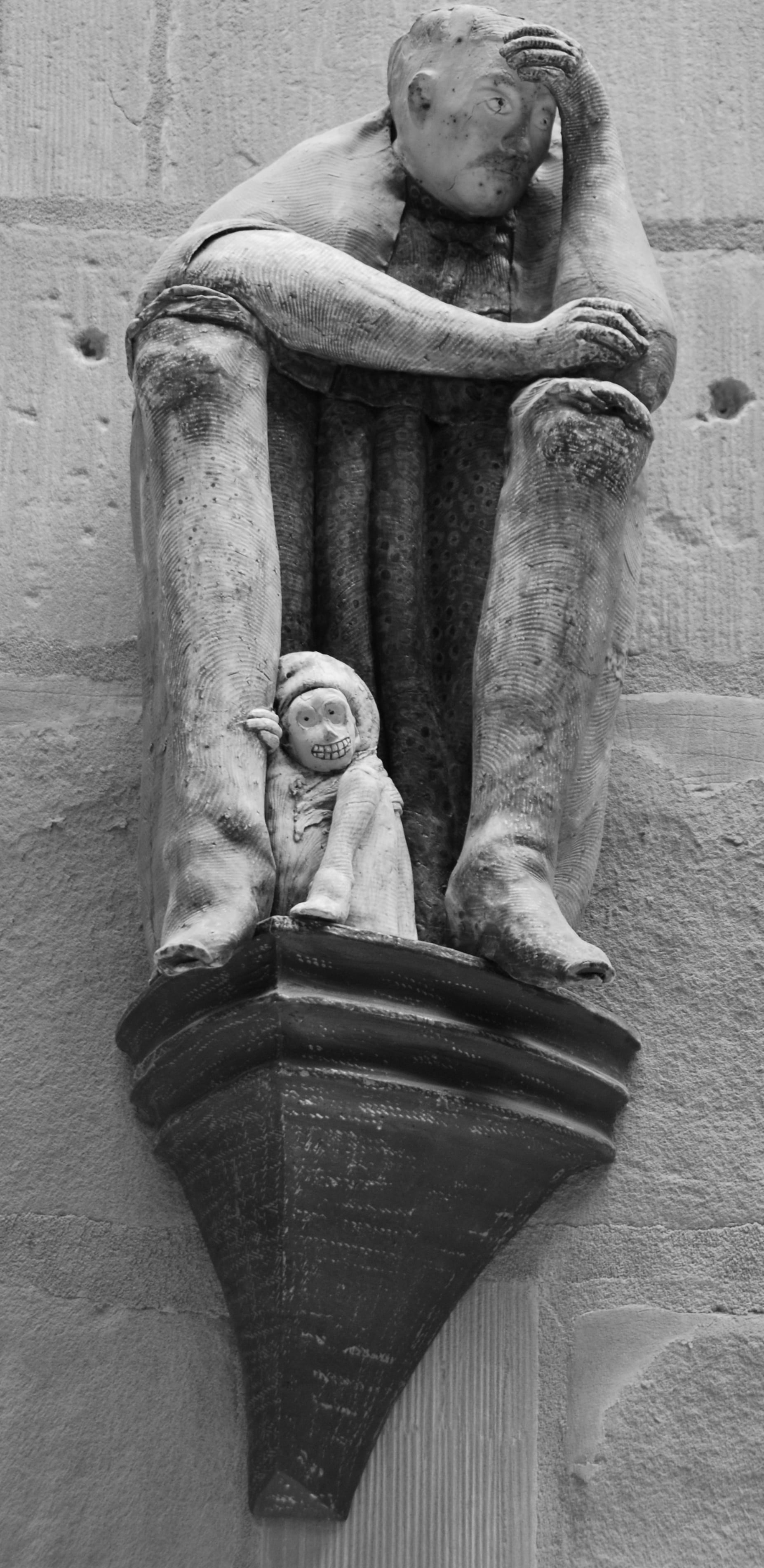 art and craft, wall - building feature, 2K, ego, statue, old, black And White, day, angel, people, age, historically, architecture, erfurt, monastery, Phone HD Wallpaper