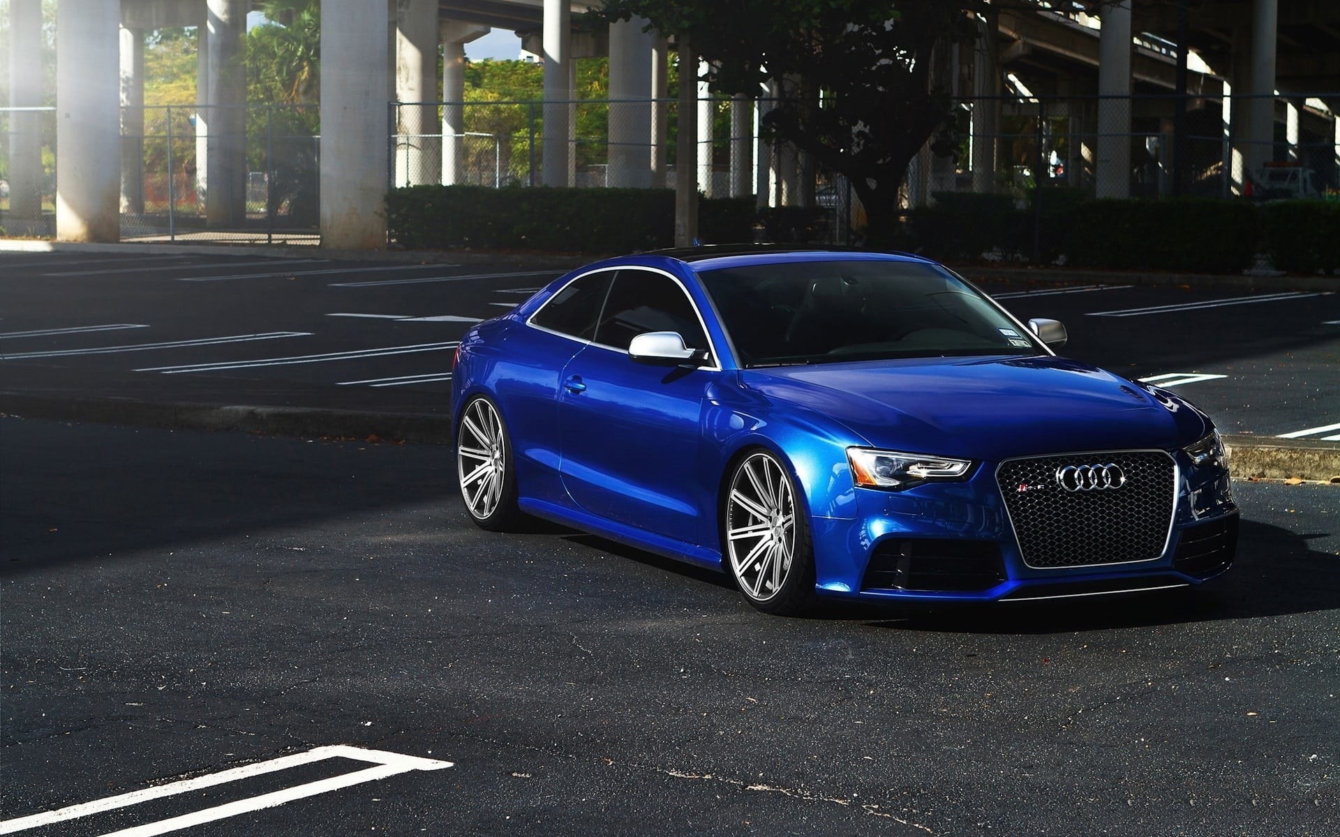 outdoors, Audi, mode of transportation, day, built structure, city, car, Audi RS5, blue cars, vehicle, motor vehicle, vintage car, symbol, coupe, land vehicle, HD Wallpaper