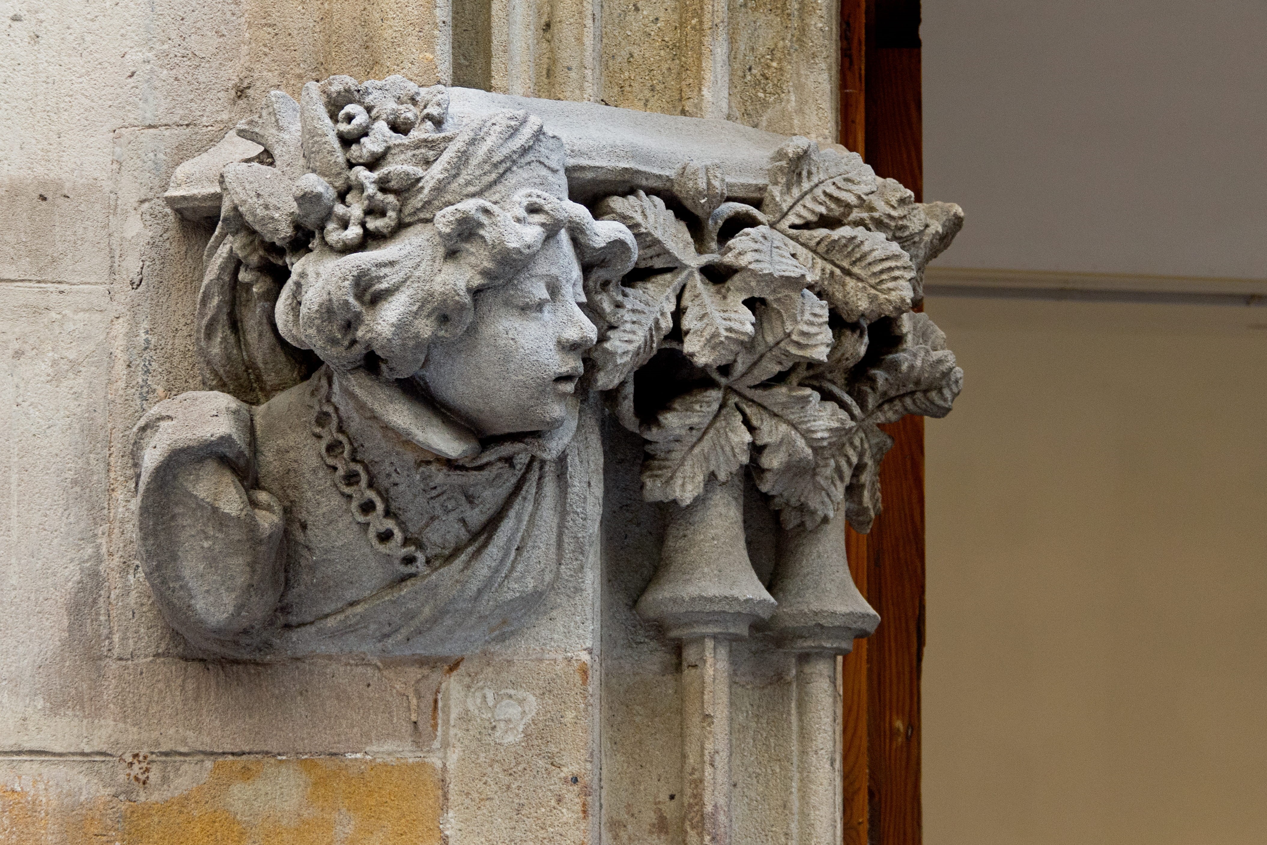sculpture, day, female likeness, art and craft, decor, ornate, male likeness, angel, wall - building feature, built structure, human representation, architecture, HD Wallpaper