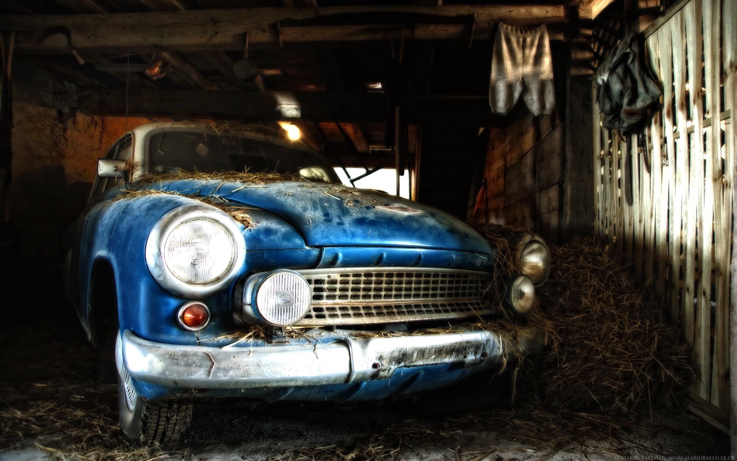 motor vehicle, vintage car, old, run-down, mode of transportation, Oldtimer, garage, land vehicle, wreck, blue, rusty, indoors, abandoned, metal, retro styled, HD Wallpaper