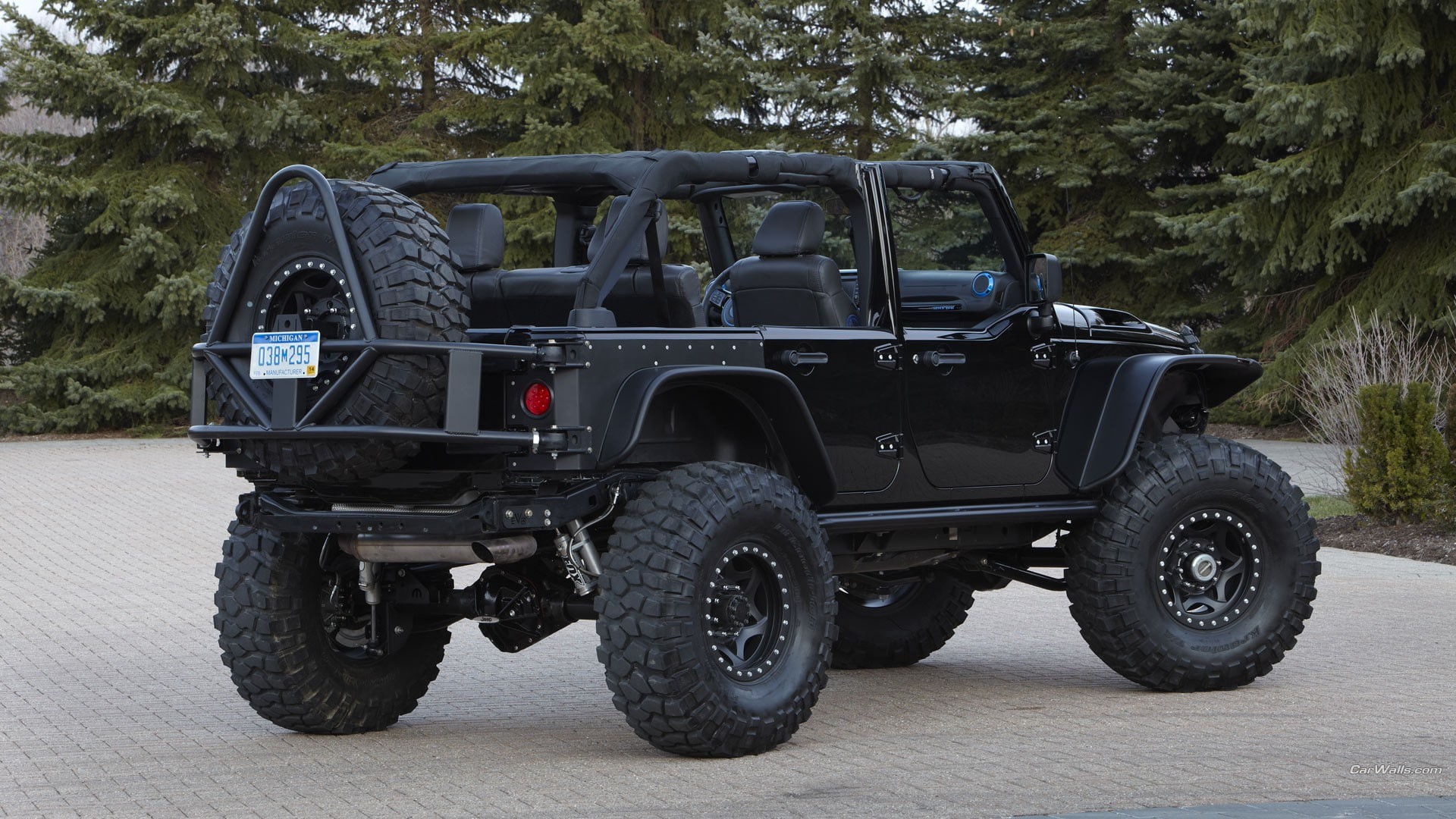 tree, mode of transportation, motor vehicle, 1080P, side view, land vehicle, 4x4, plant, Jeep, car, no people, outdoors, transportation, day, parking, HD Wallpaper