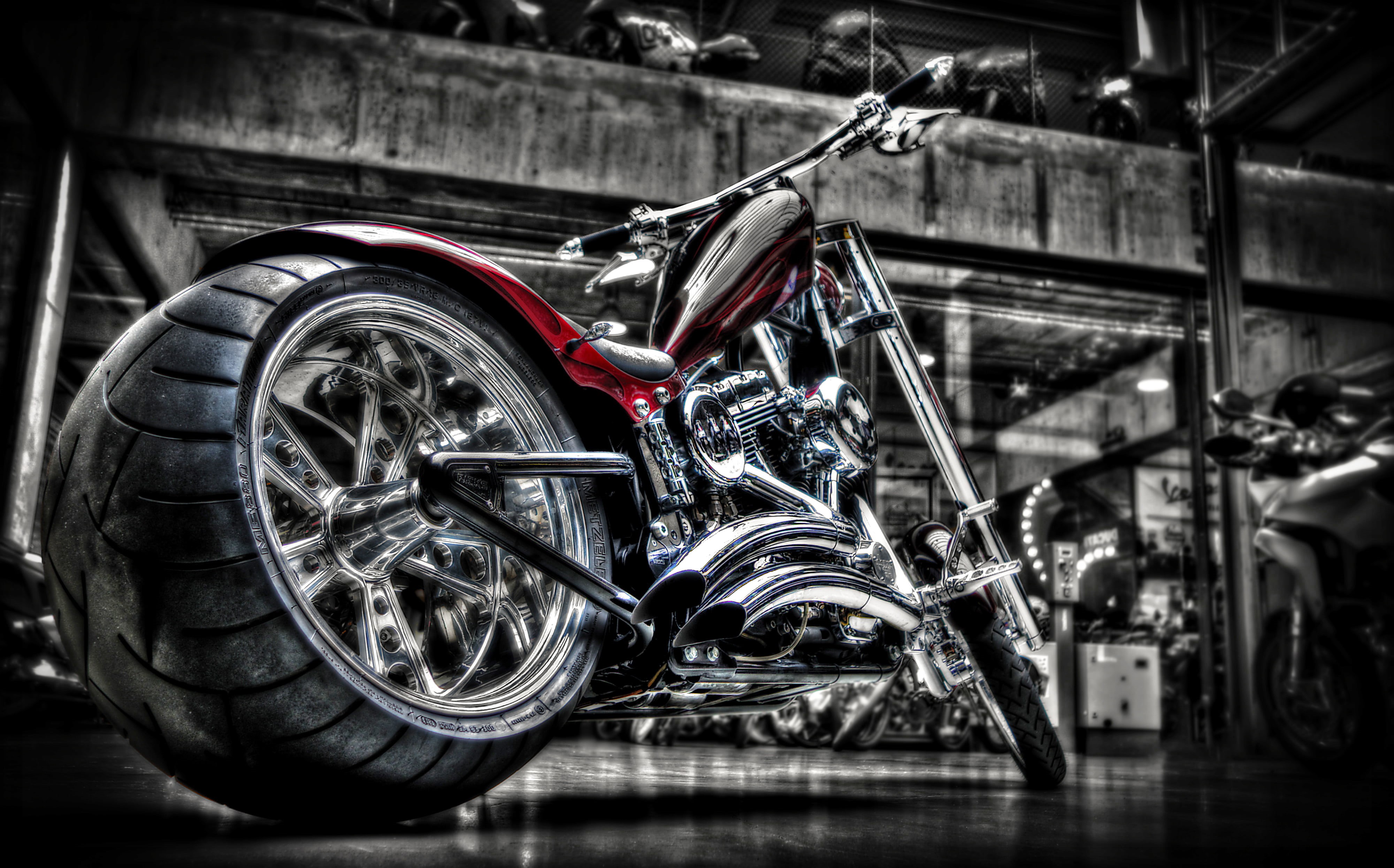garage, stationary, gray, chrome, metal, no people, motor vehicle, bicycle, close-up, harley, land vehicle, bike, custom, indoors, speed, motorcycle, cruiser, HD Wallpaper