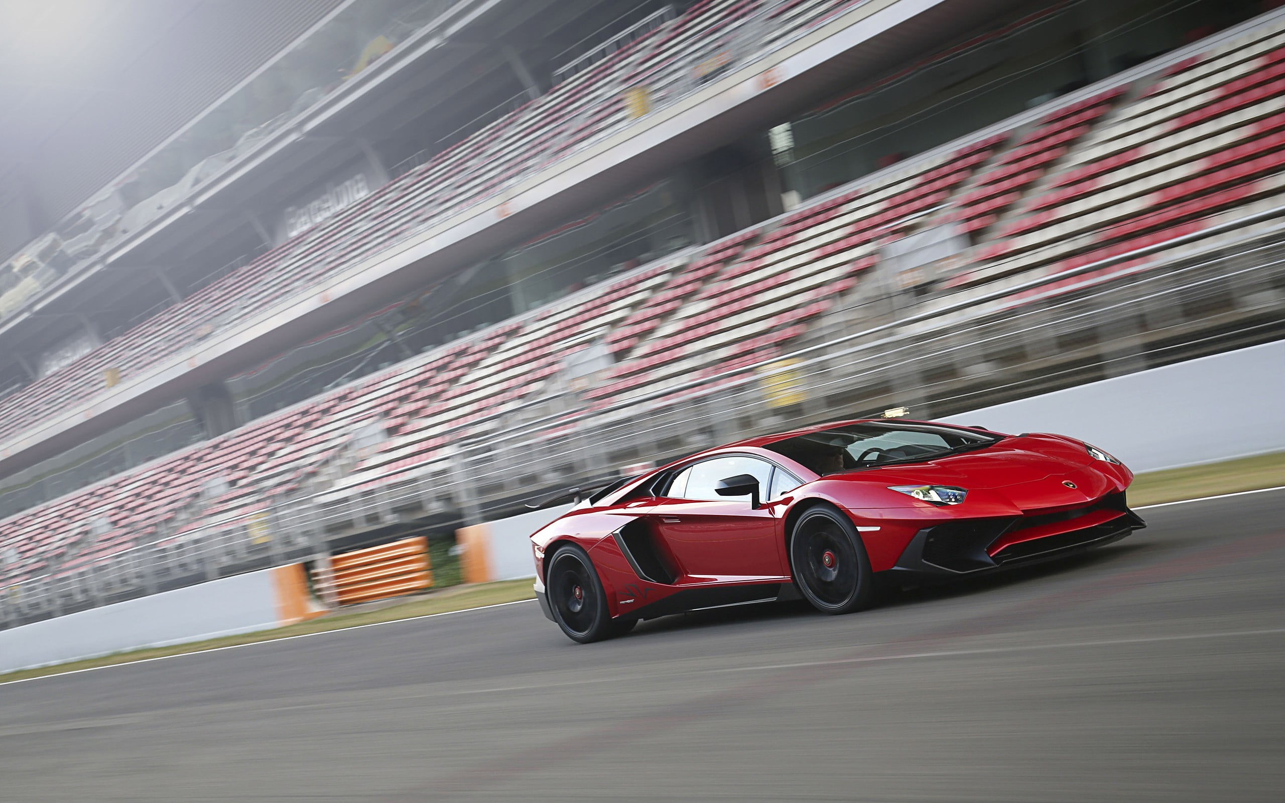 city, land vehicle, day, racecar, car, professional sport, blurred motion, on the move, outdoors, speed, mode of transportation, sports, built structure, HD Wallpaper