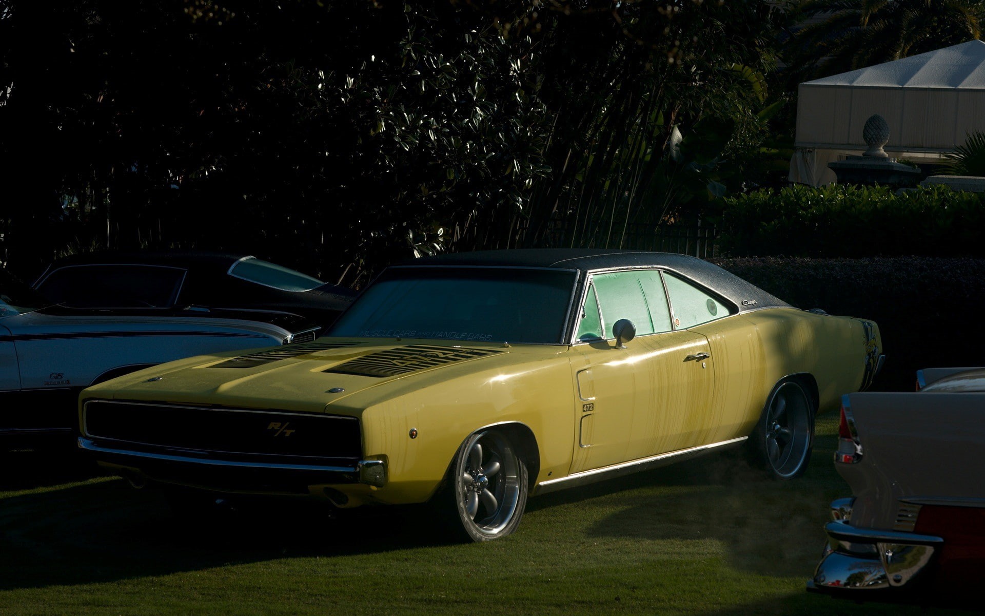 illuminated, built structure, plant, motor vehicle, mode of transportation, vintage car, 1080P, Dodge Charger R/T, land vehicle, transportation, tree, HD Wallpaper