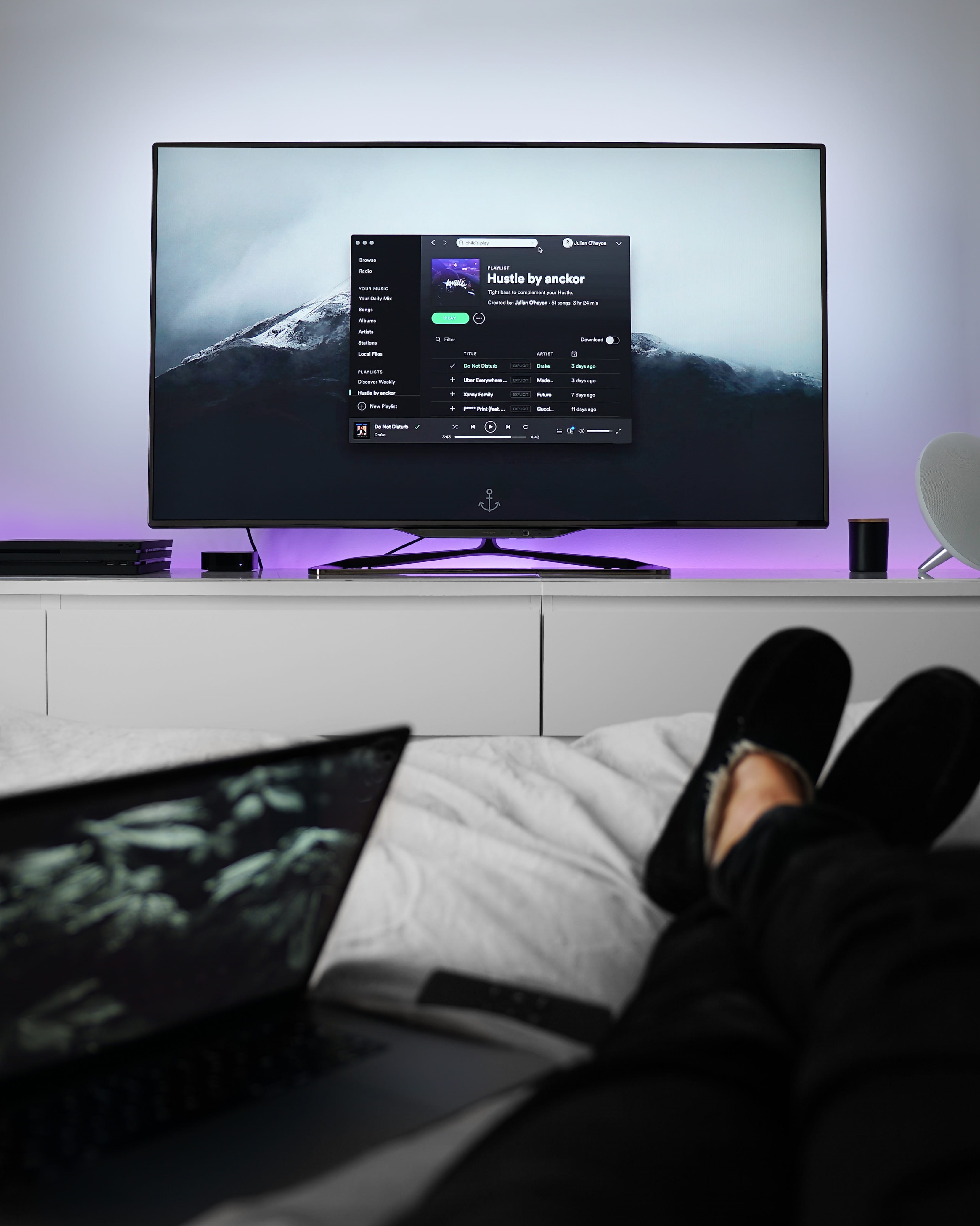 communication, Setup, computer, television Set, people, 4K, liquid-Crystal Display, movie, black, at home, lifestyles, TV, men, watching, relaxation, flat, Phone HD Wallpaper