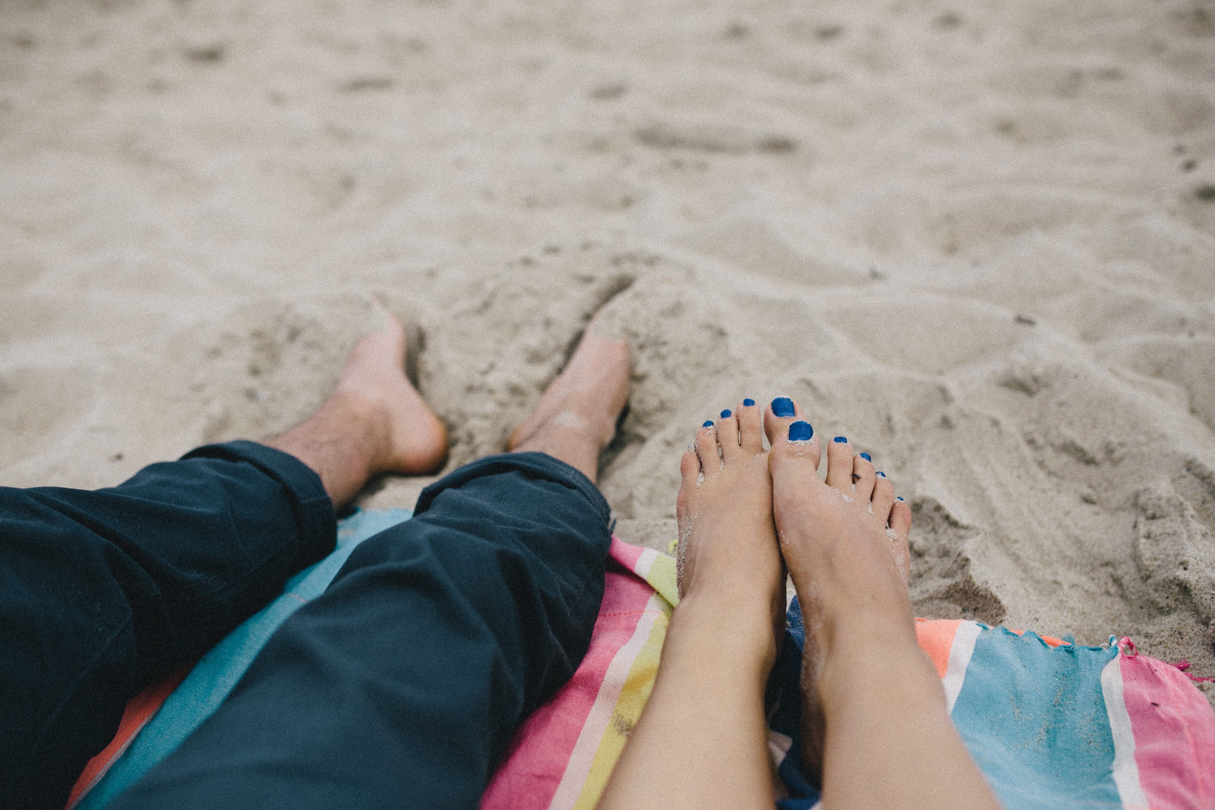 personal perspective, sunbathing, legs, real people, land, love, blanket, body part, heterosexual, vacations, human Foot, outdoors, leisure activity, day, HD Wallpaper