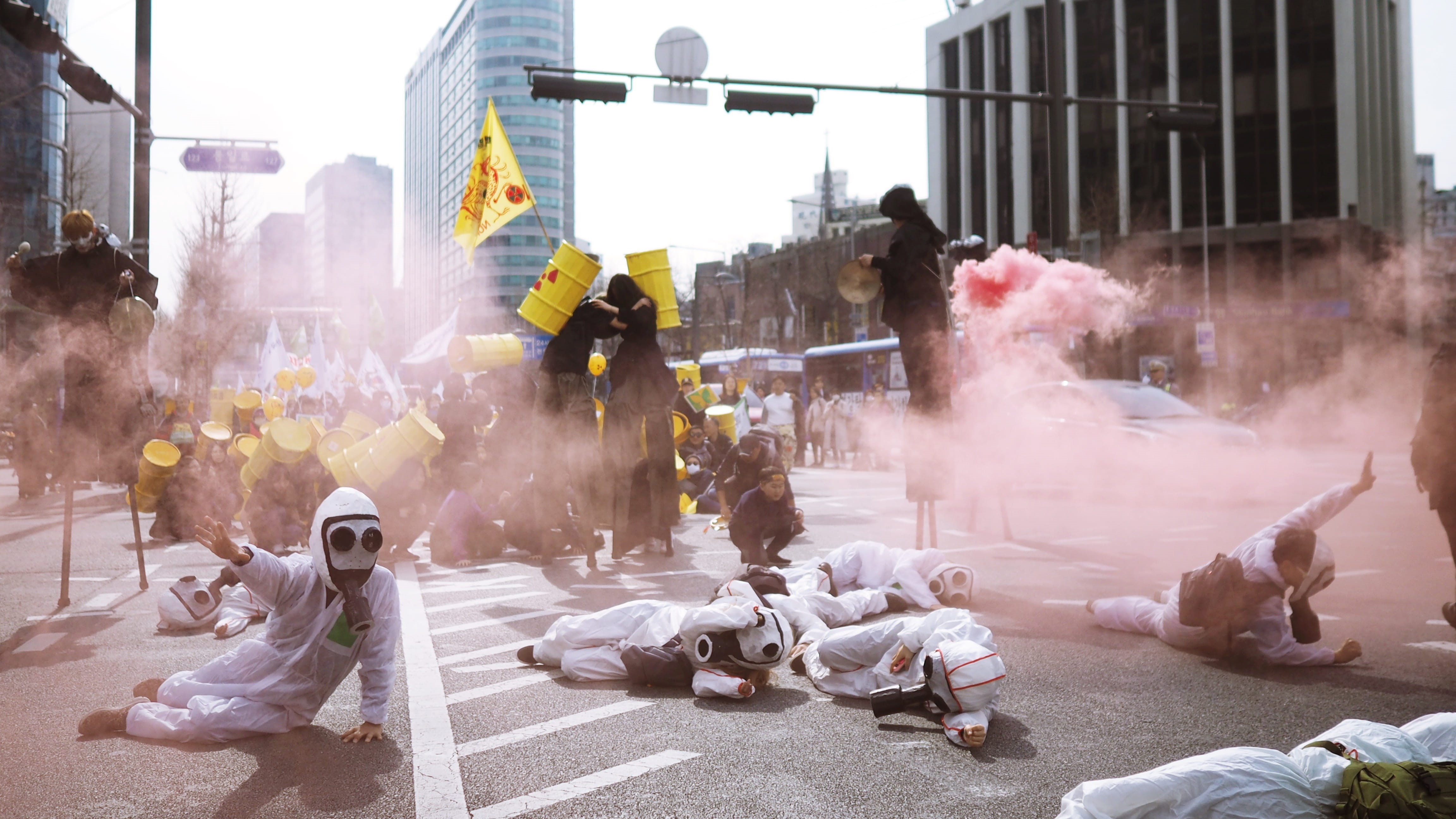 law, security, safety, communication, suits, aggression, 4K, street, clothing, real people, transportation, parade, city, pedestrian, zebra crossing, day, HD Wallpaper