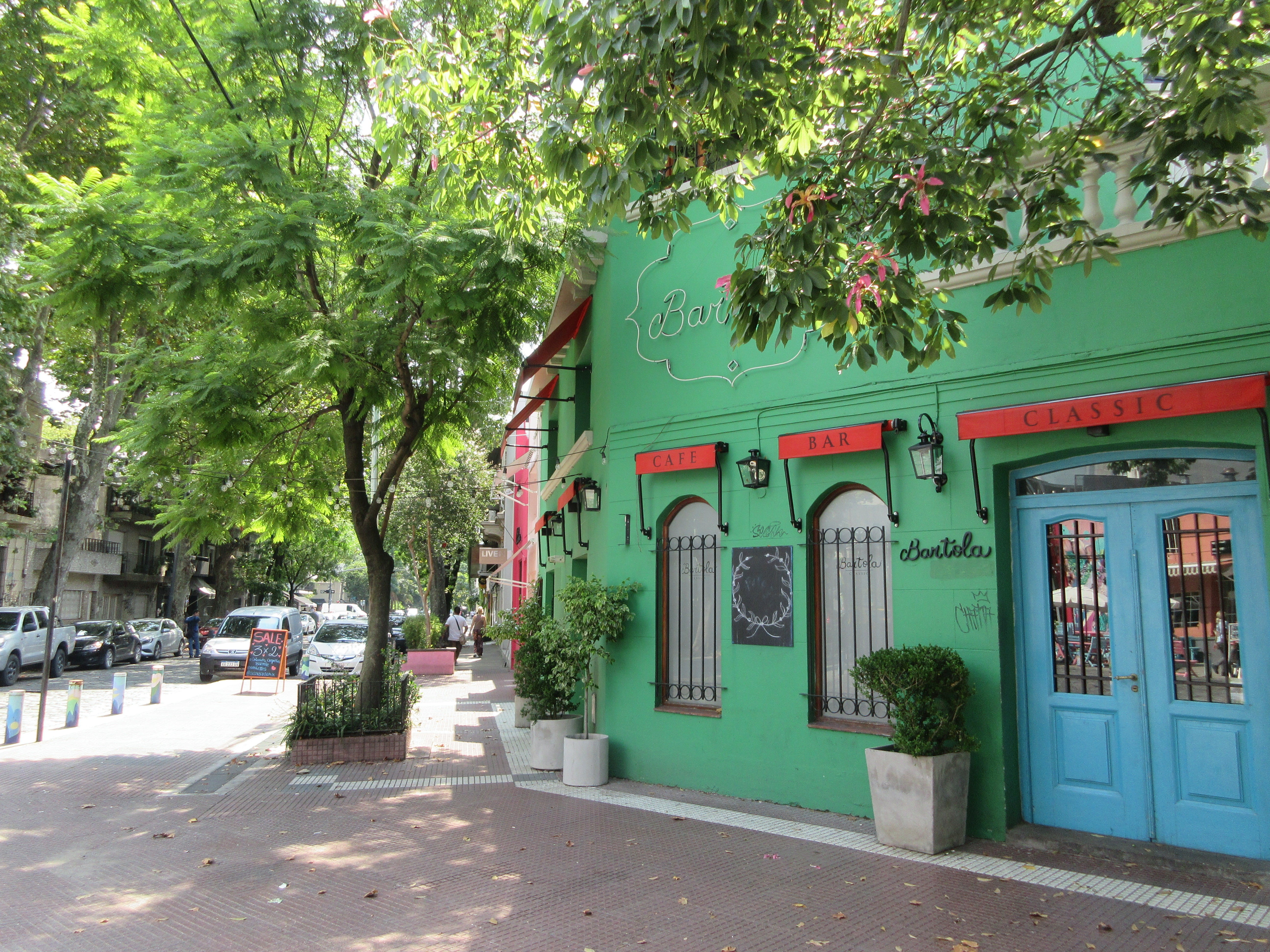 door, city, sidewalk, buenos aires, building, green color, 5K, arch, nature, cafe, growth, day, tree, location, plant, outdoors, argentina, footpath, entrance, HD Wallpaper