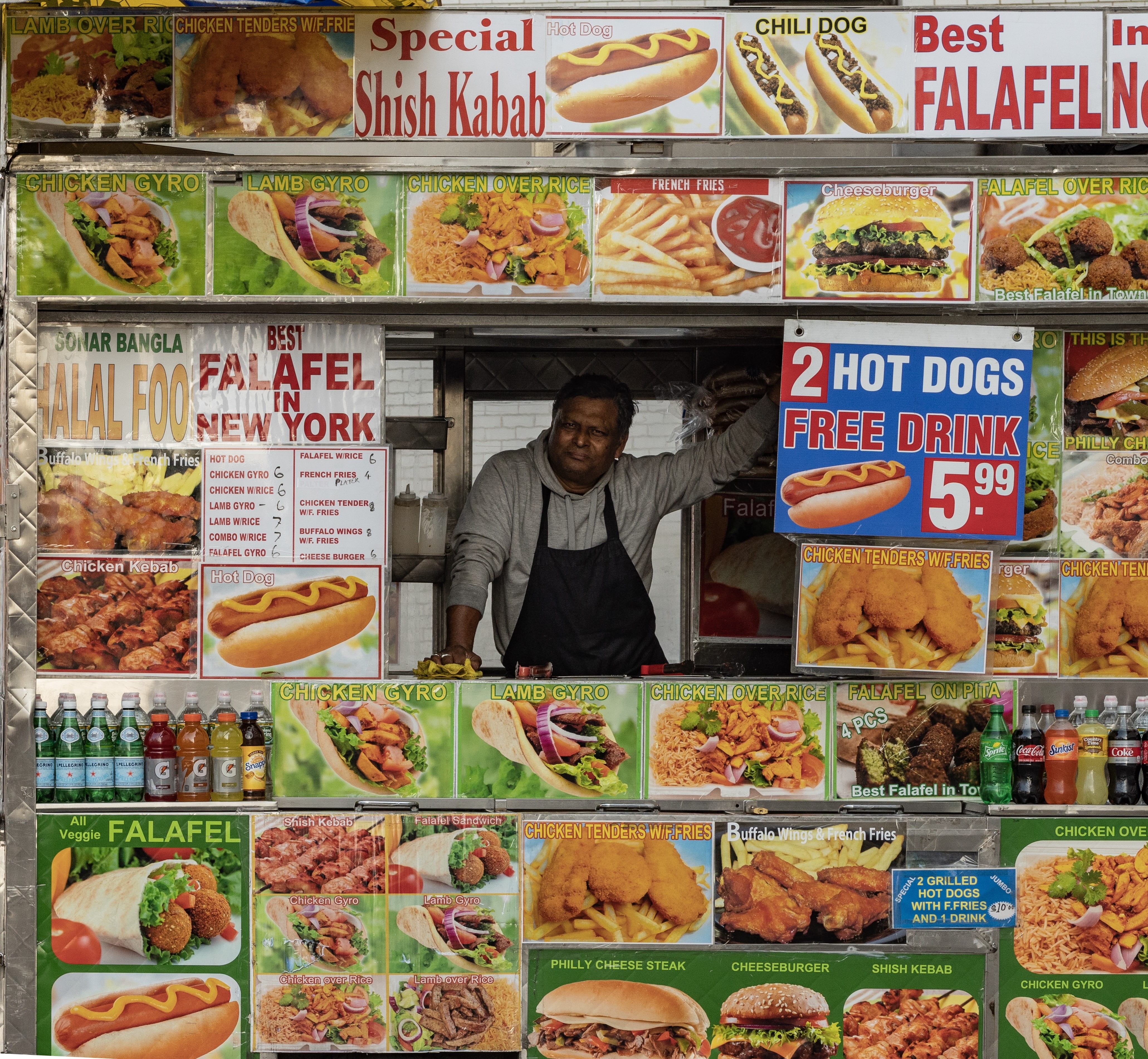 usa, nyc, deli, shop, men, gray, entrepreneur, variation, retail, burger, garish, supermarket, street, menu, front view, standing, choice, person, human, HD Wallpaper