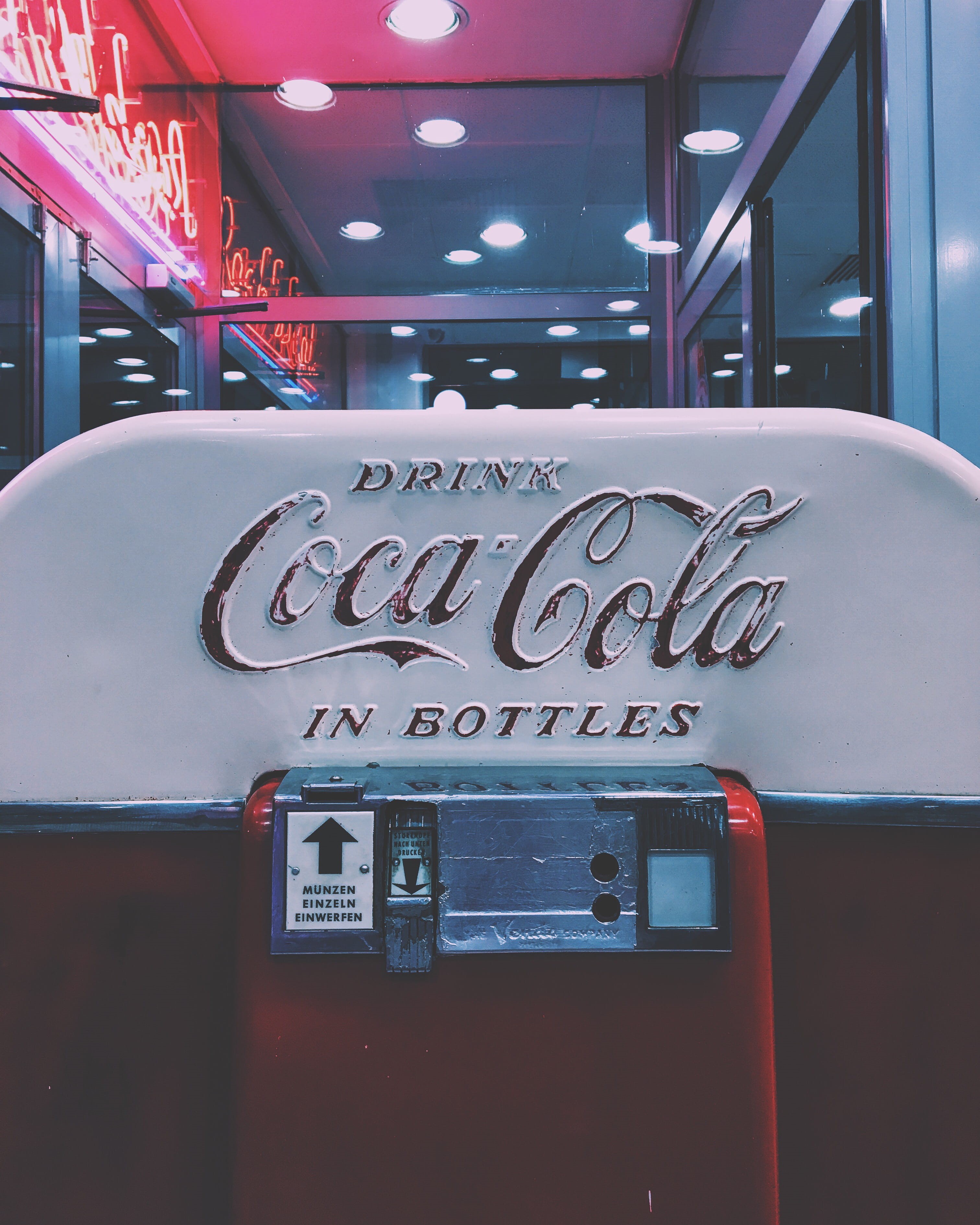 text, information, urban, machine, white, lights, glass - material, western script, capital letter, coca, day, sign, communication, red, store, cola, illuminated, Phone HD Wallpaper