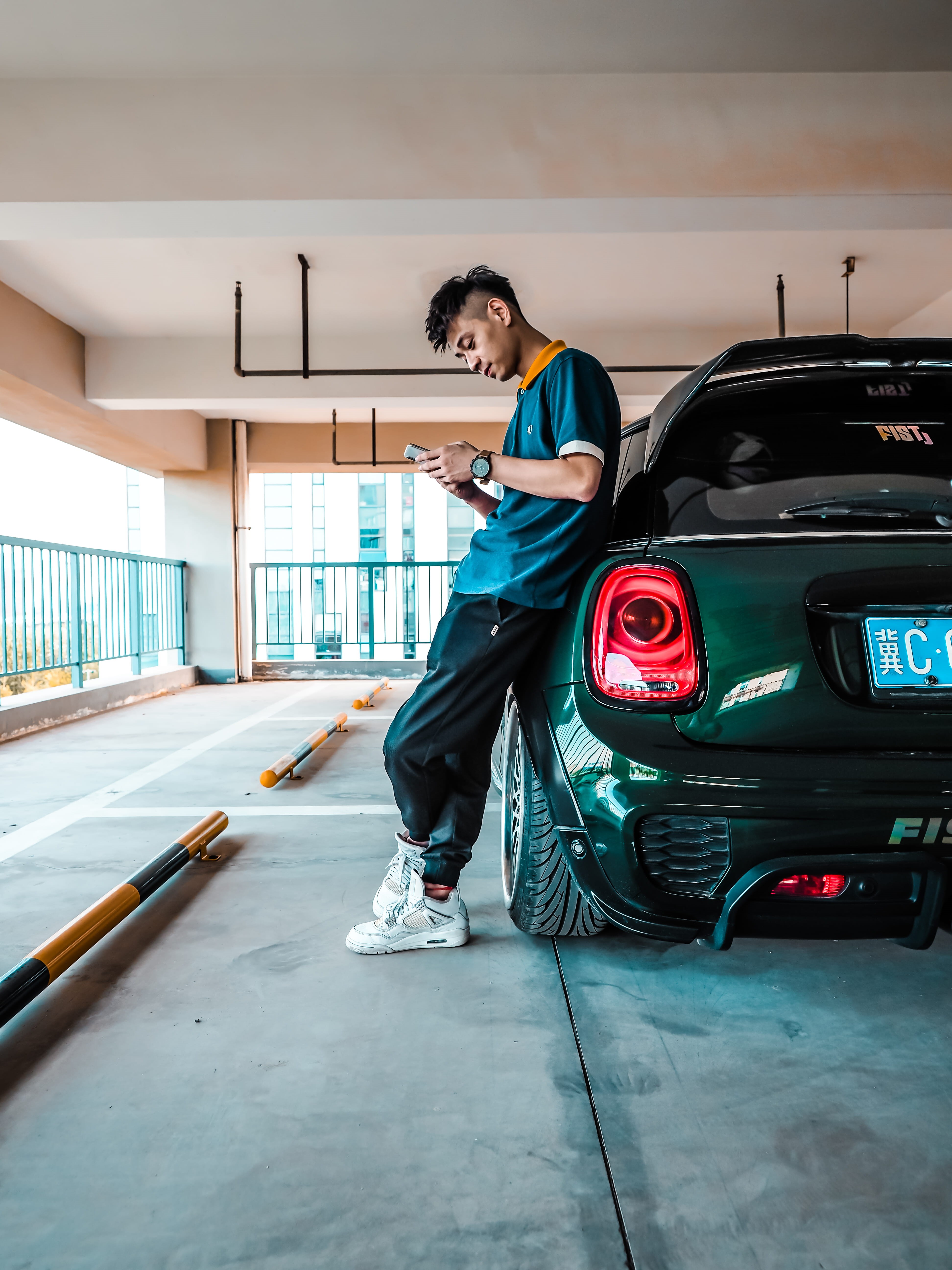 concrete, on phone, people, occupation, urban, one Person, service, females, working, green, male, repairing, car park, vehicle, parking garage, streetstyle, Phone HD Wallpaper