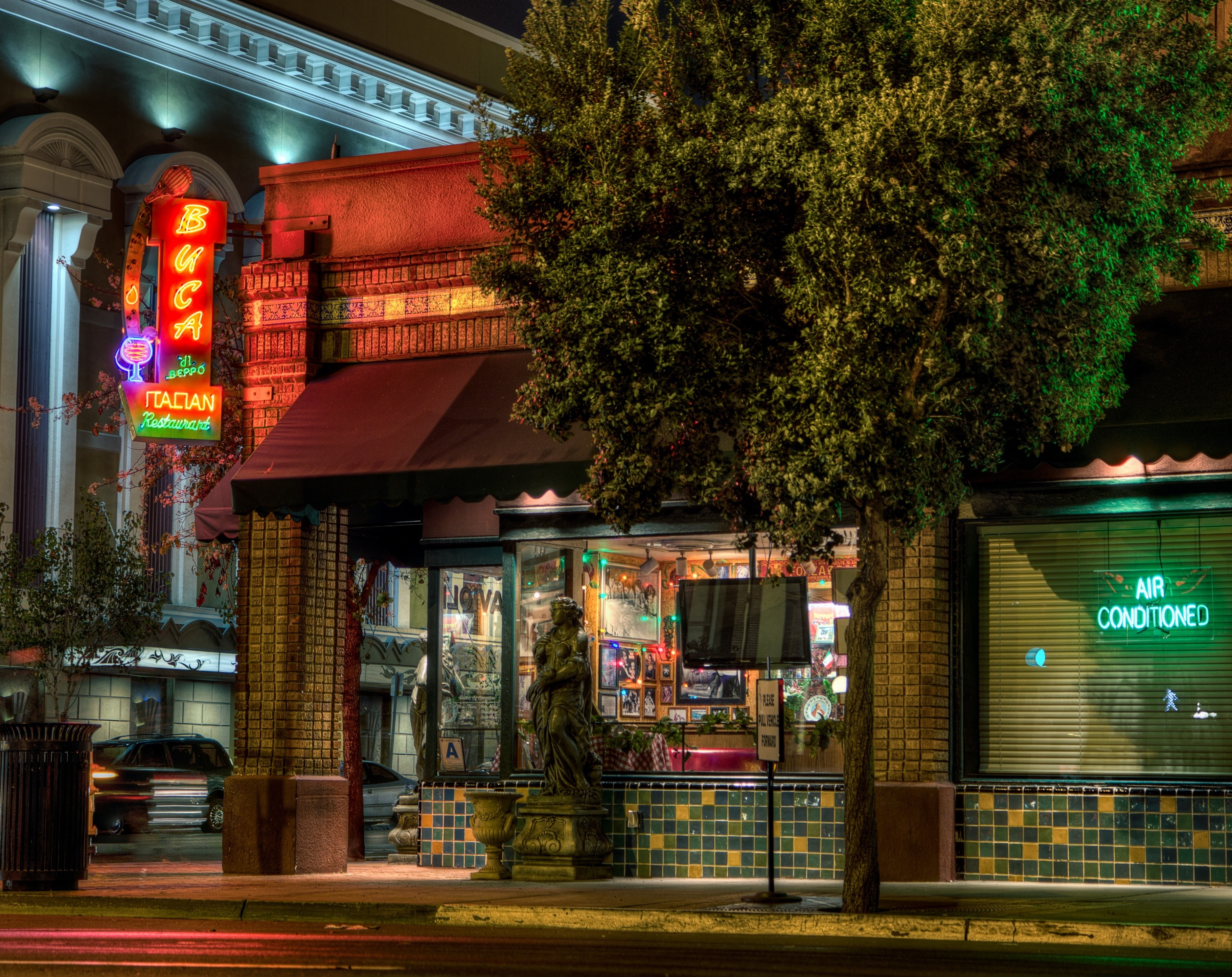 Sign, outdoors, city, san, Buca Di Beppo, Dinner, Downtown San Diego, nature, no people, plant, beppo, Buca, night, Restaurant, diego, communication, 2K, HD Wallpaper