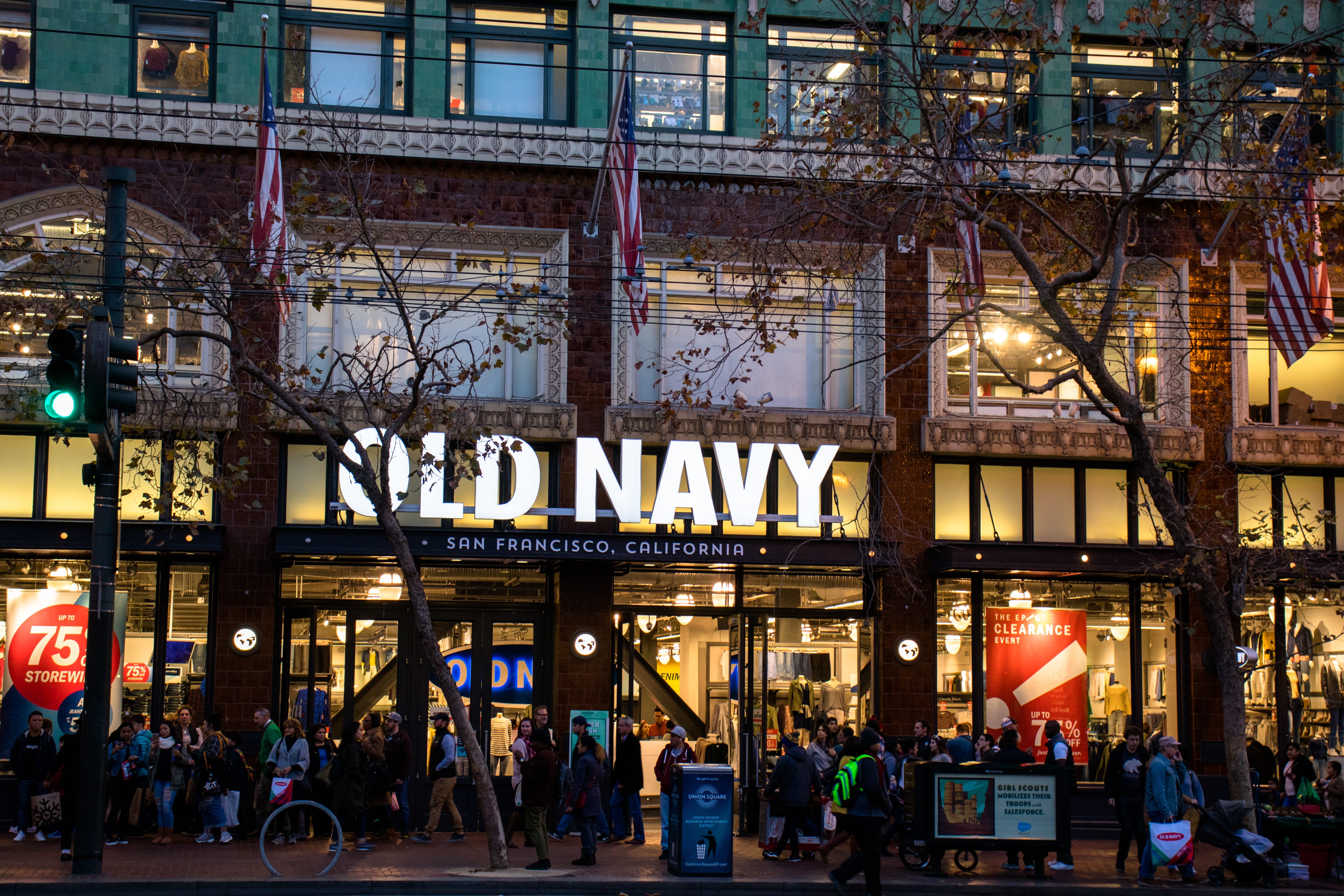 sign, real people, light, large group of people, store, navy, storefront, illuminated, architecture, mode of transportation, city, building exterior, transportation, HD Wallpaper
