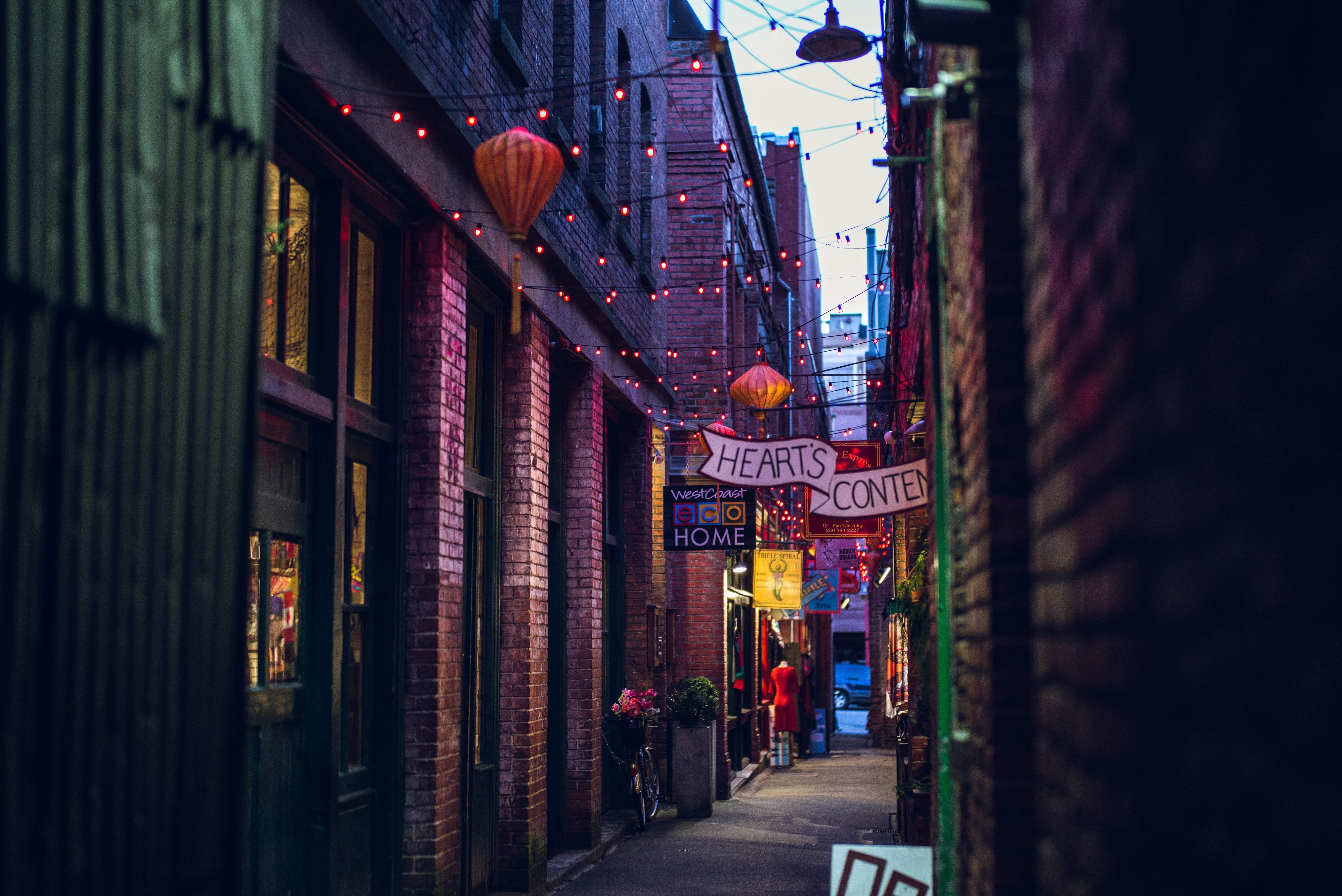 alley, decoration, incidental people, outdoors, residential district, urban, architecture, day, buildings, built structure, lighting equipment, no people, HD Wallpaper