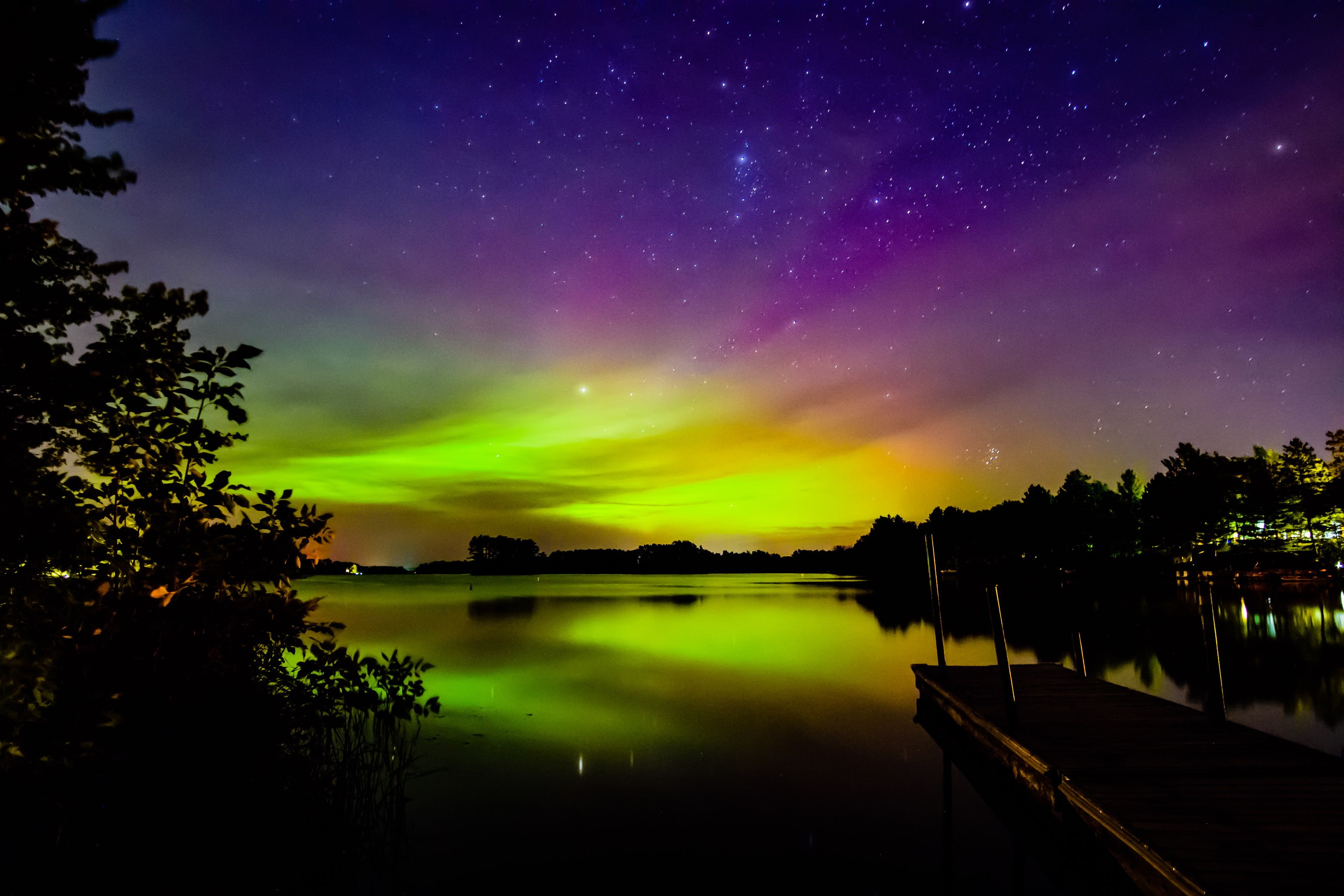 2K, Aurora Borealis, bed, space, landscape, nature, United States, sky, nikon  D7200, dock, constellation, US, Mora, Minnesota, reflection, Clouds, Astrophotography, HD Wallpaper