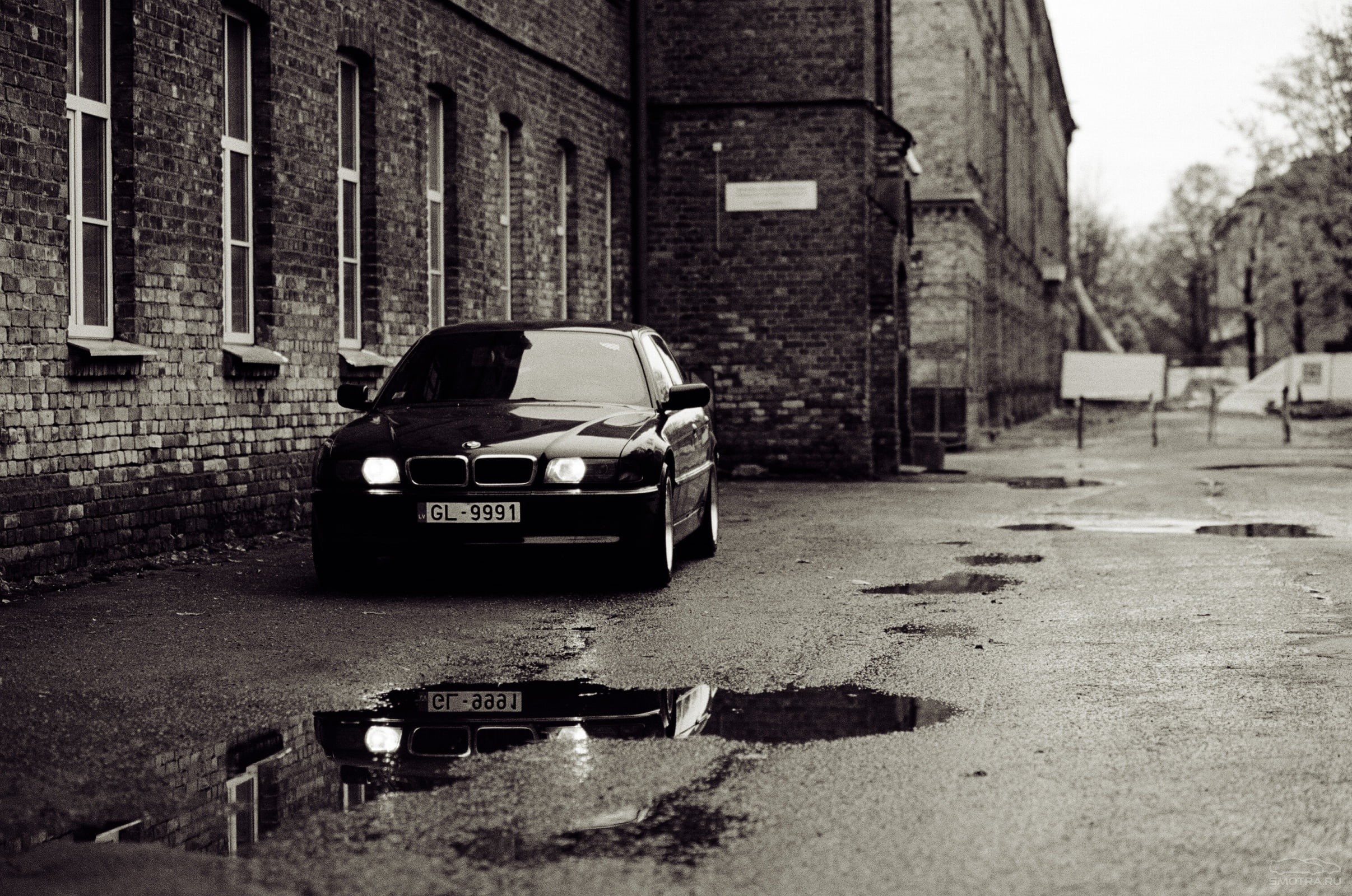 car, sports Car, mode of Transport, day, old-fashioned, toronto, e, window, overcast, british Culture, city Life, e38, mini Cooper, nature, bumer, city Street, HD Wallpaper