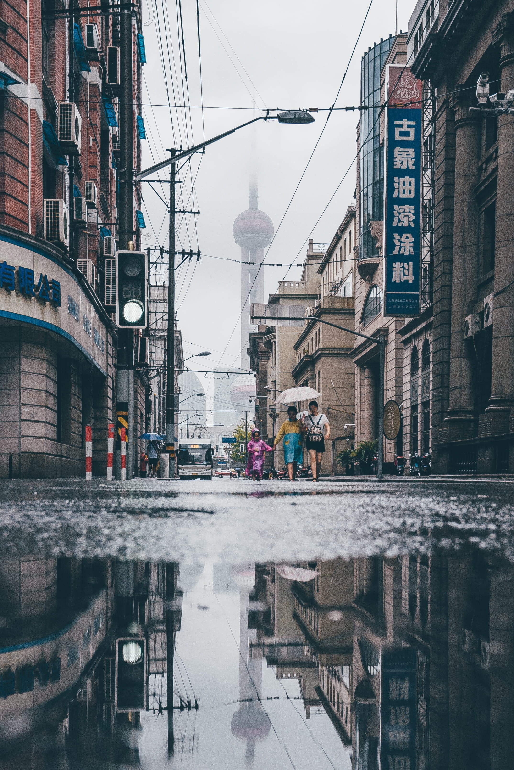 urban Scene, travel Destinations, puddle, building Exterior, city, 2K, reflected, street, china, tower, cultures, winter, water, new York City, house, Phone HD Wallpaper