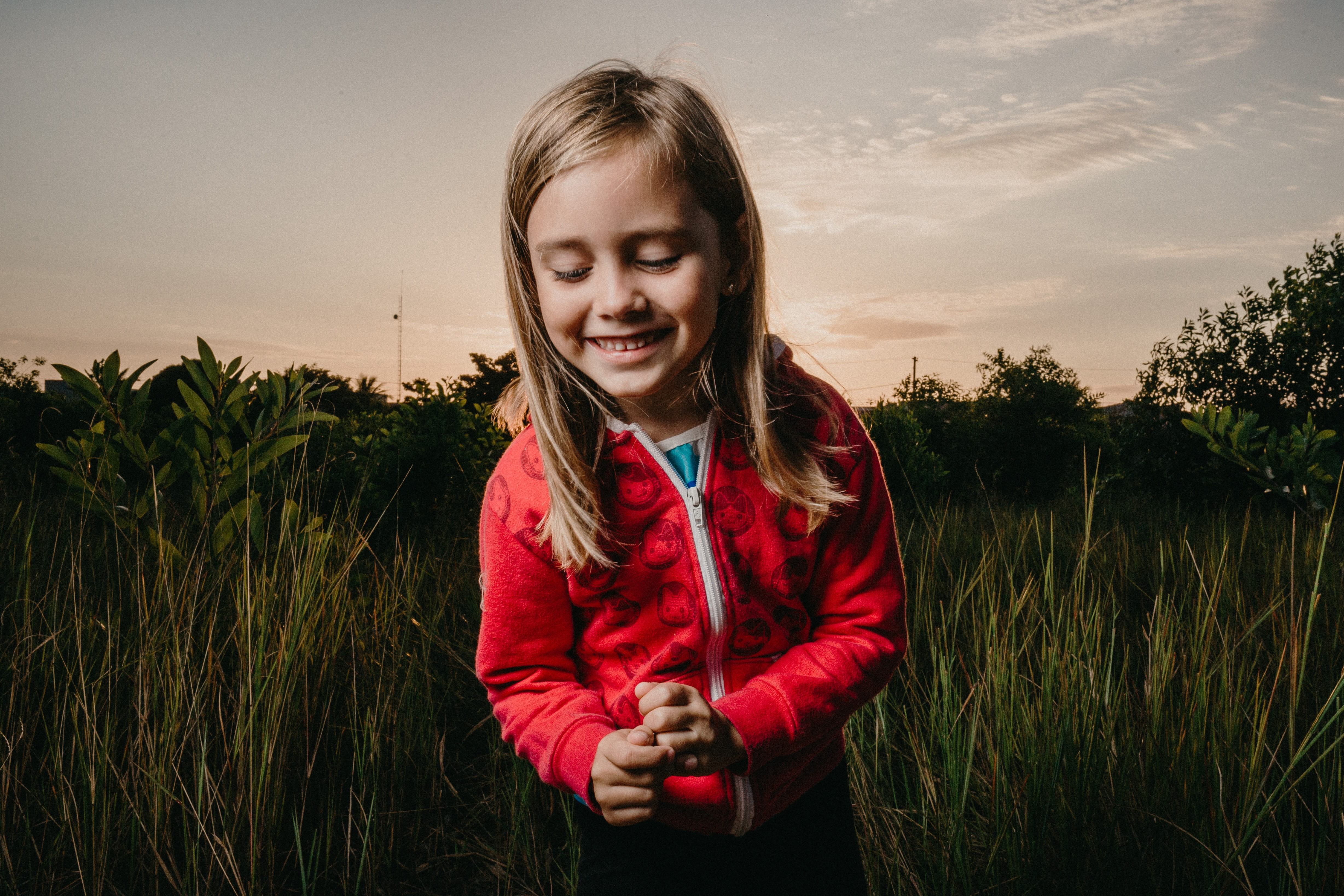 beautiful, leisure activity, borba, nature, daughter, females, innocence, 4K, plant, model, outdoors, hairstyle, hood, apparel, sky, family, women, one person, HD Wallpaper