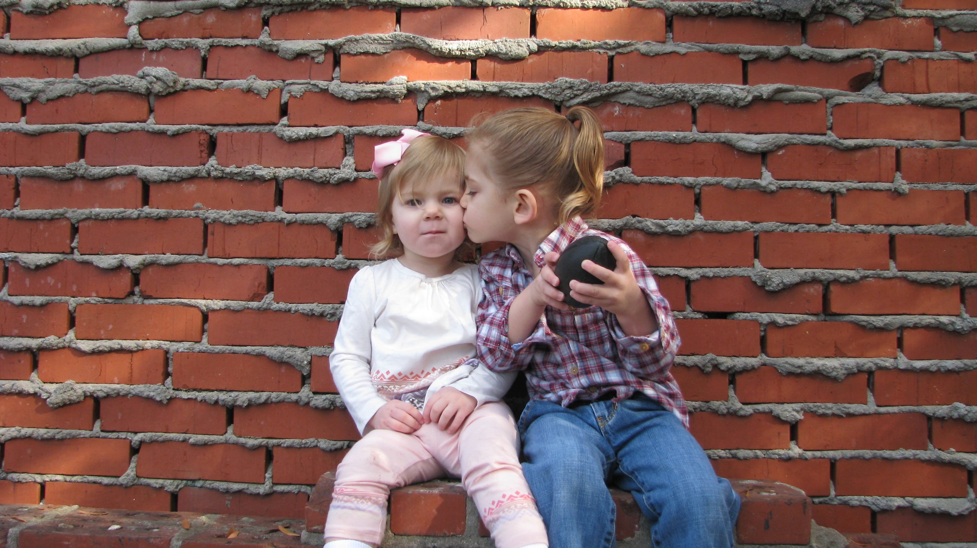 togetherness, front view, sister, child, people, pants, granddaughter, caucasian Ethnicity, white, two people, three quarter length, 2K, kiss, leisure activity, HD Wallpaper