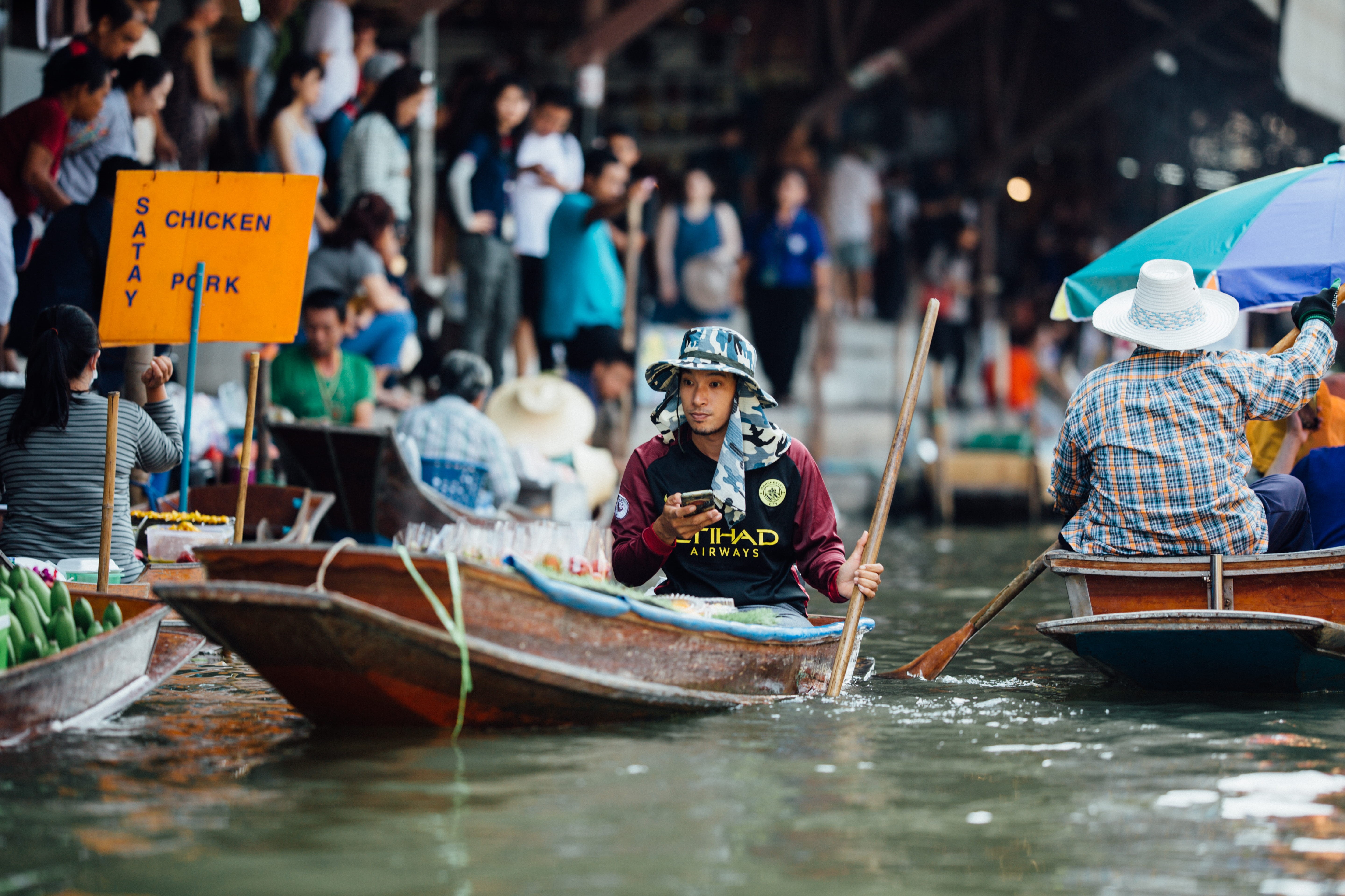 real people, selective focus, mode of transportation, clothing, holding, lifestyles, outrigger, wooden, nautical vessel, waterfront, paddle, oars, selective, HD Wallpaper