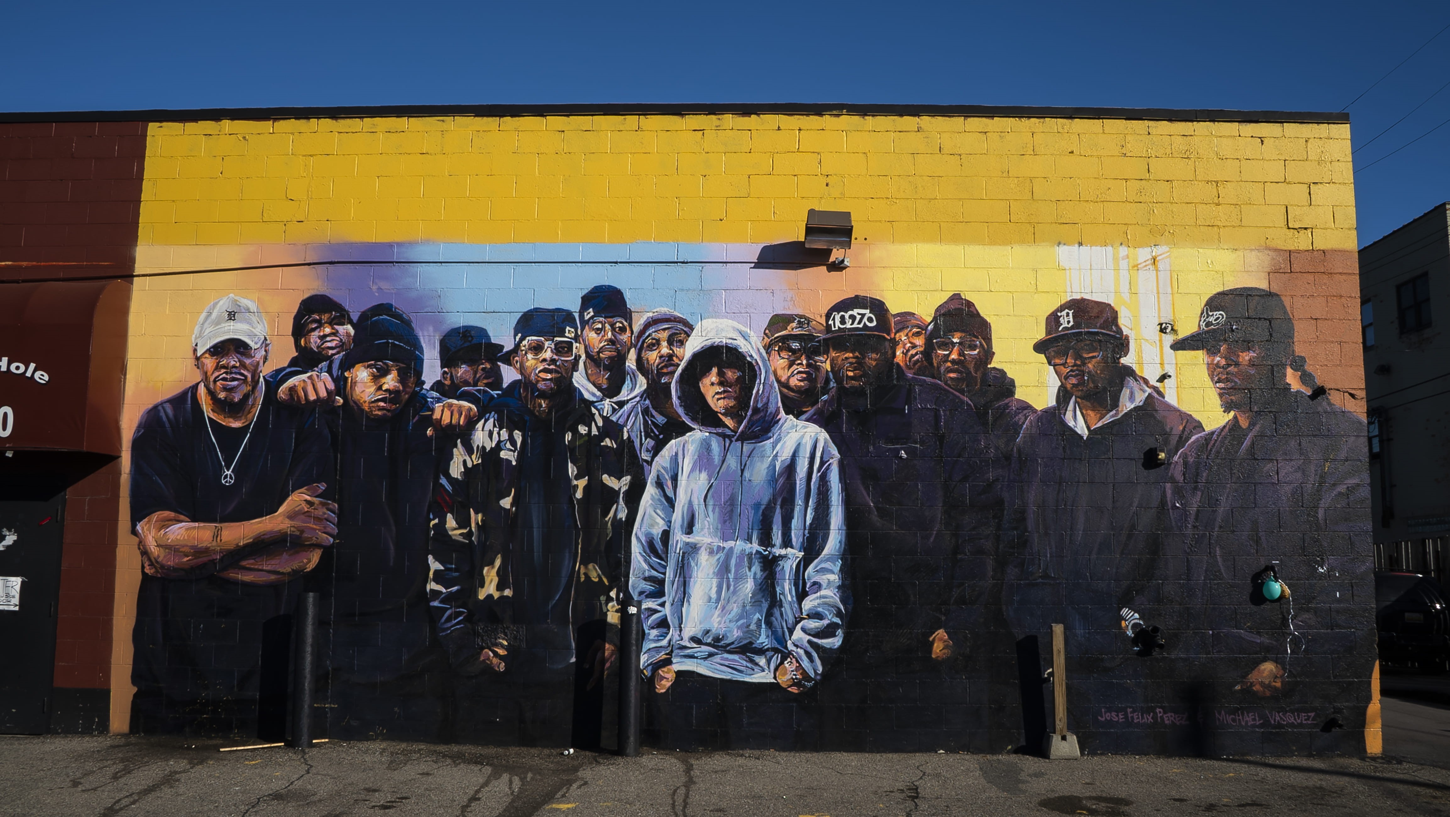 looking at camera, 4K, automobile, person, teenage boys, large group of people, mural, adult, wall - building feature, art, front view, military uniform, HD Wallpaper